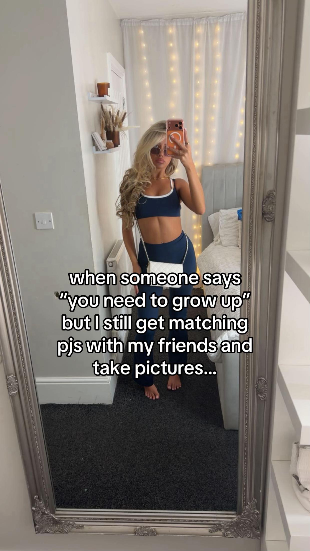 @𝐅𝐫𝐚𝐧𝐤𝐢𝐞 𝐞𝐥𝐥𝐚