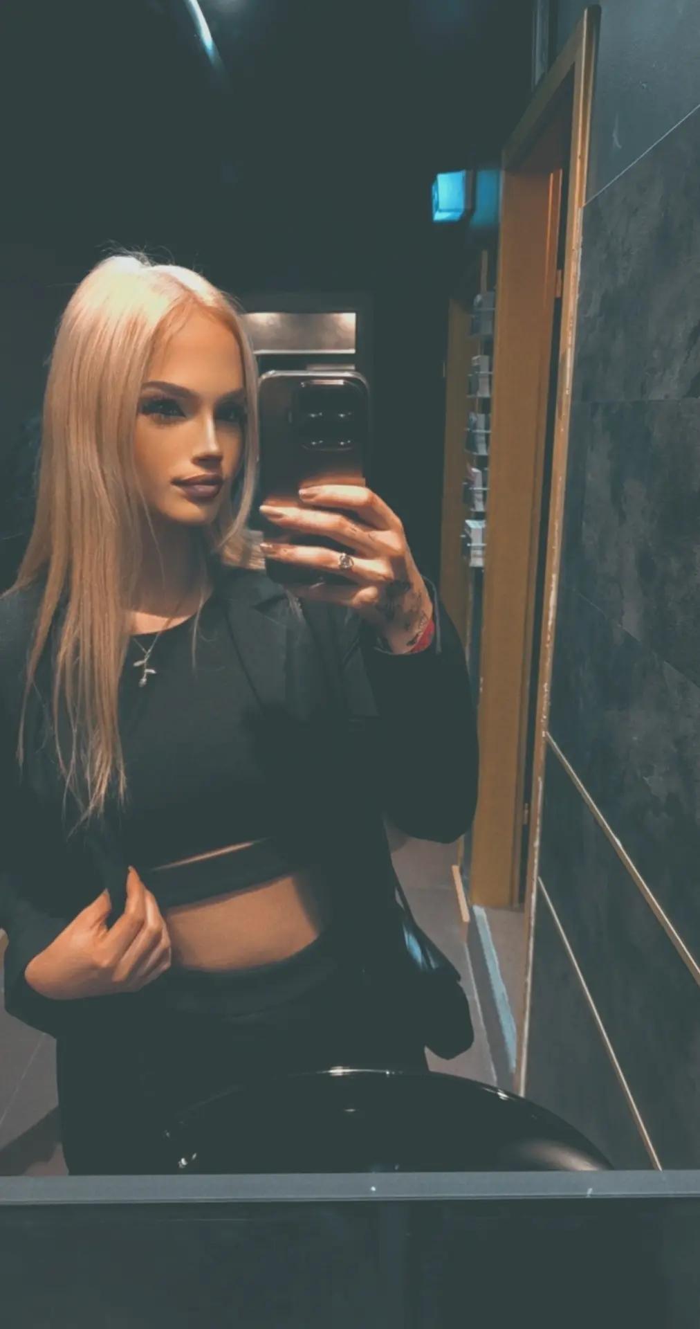 @Michelle 🖤