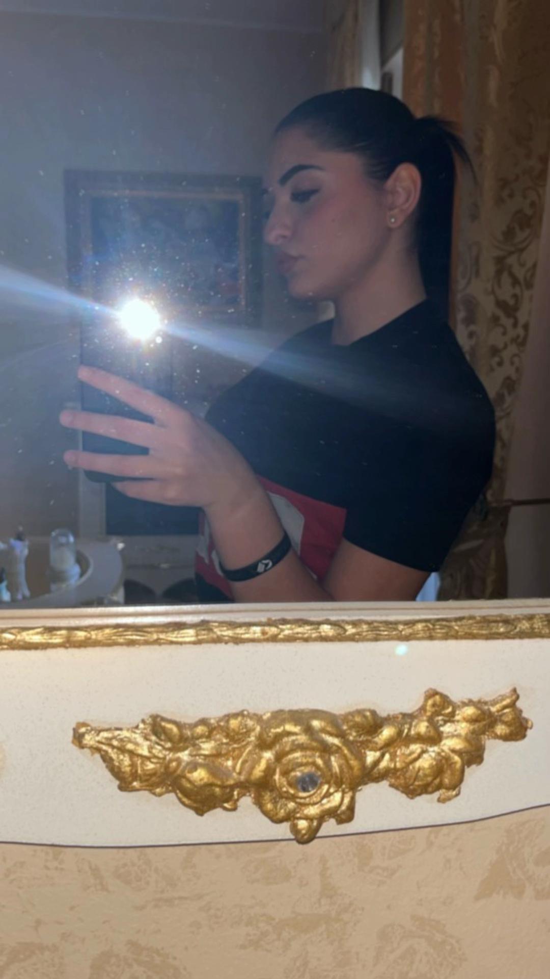 @𝓓💘