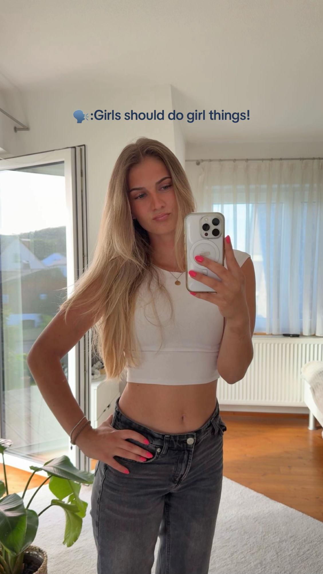 @Laura.exc
