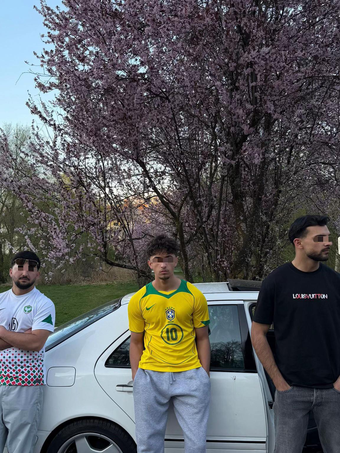 @hoodblogs_og