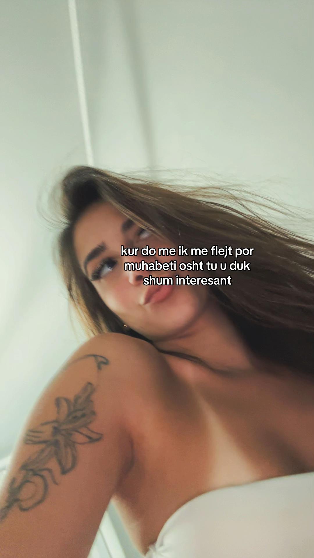 @🦅