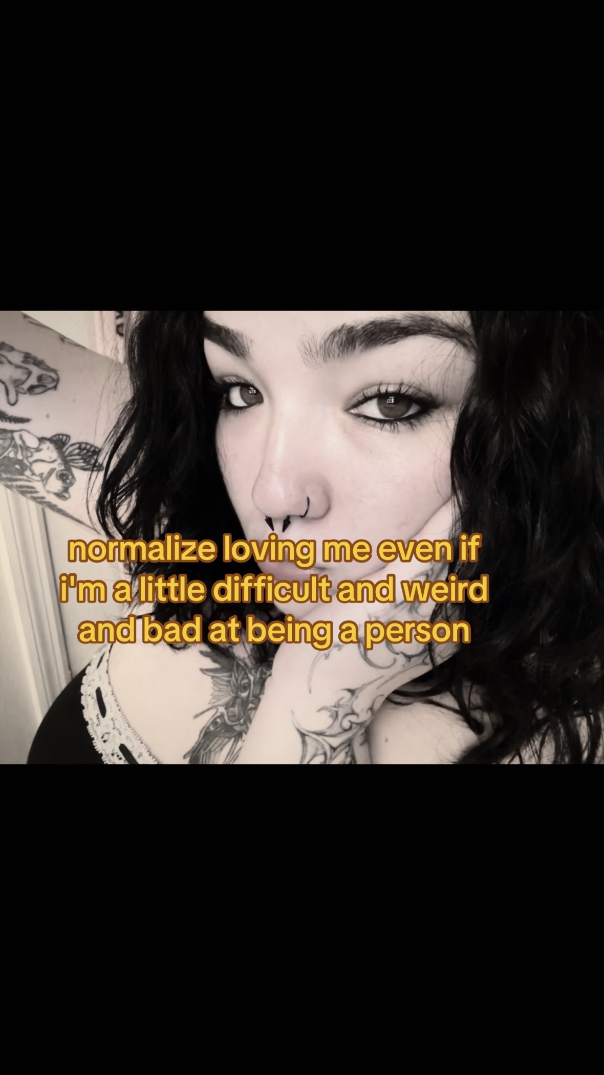 @😸