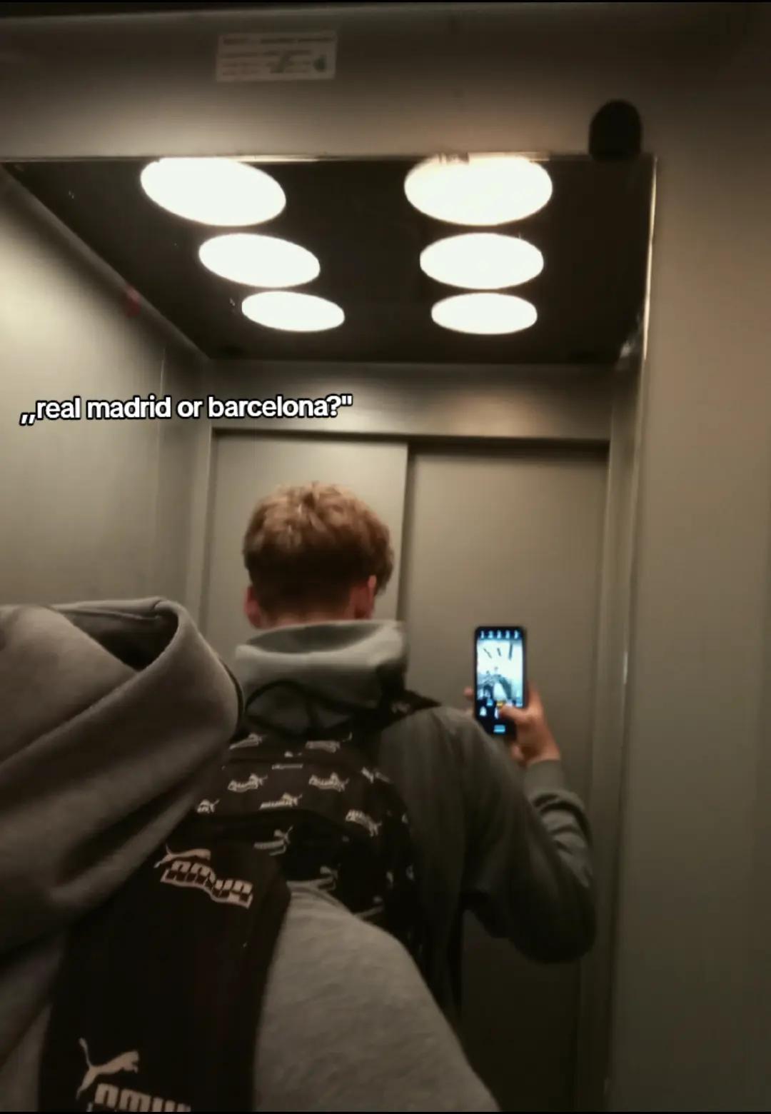 @wiktor7_