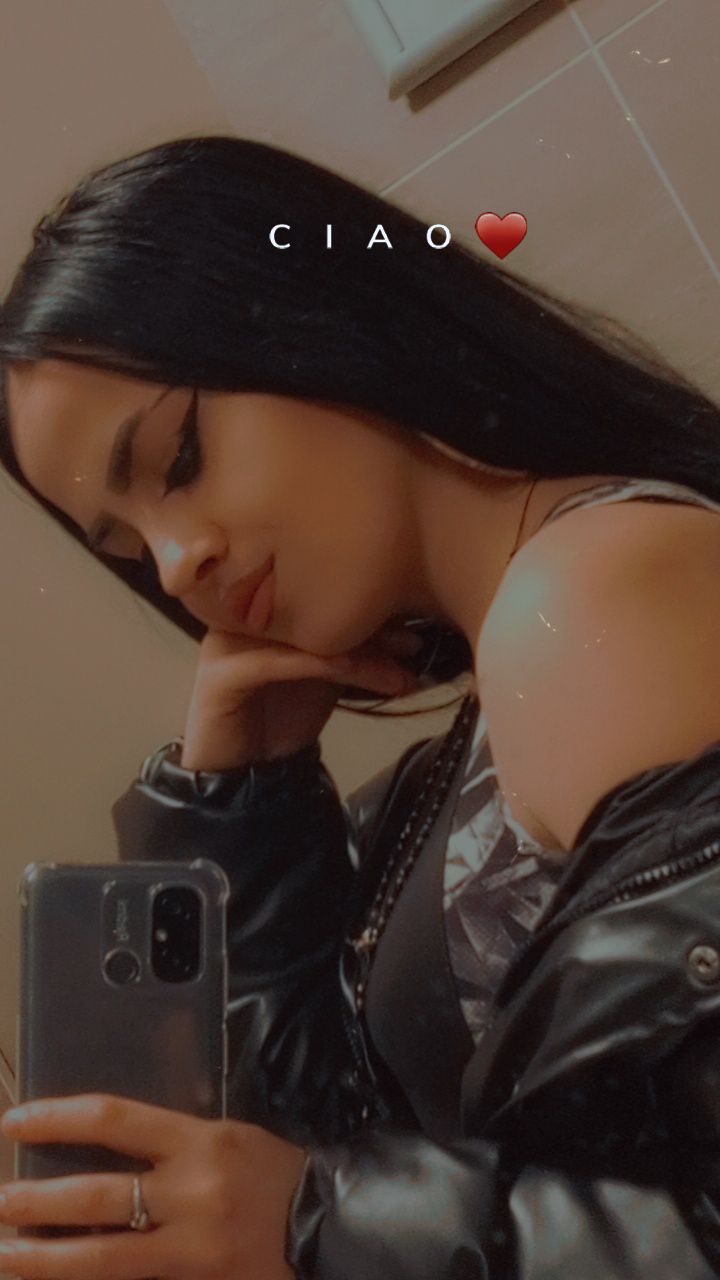 @Mela🖤💫🤍