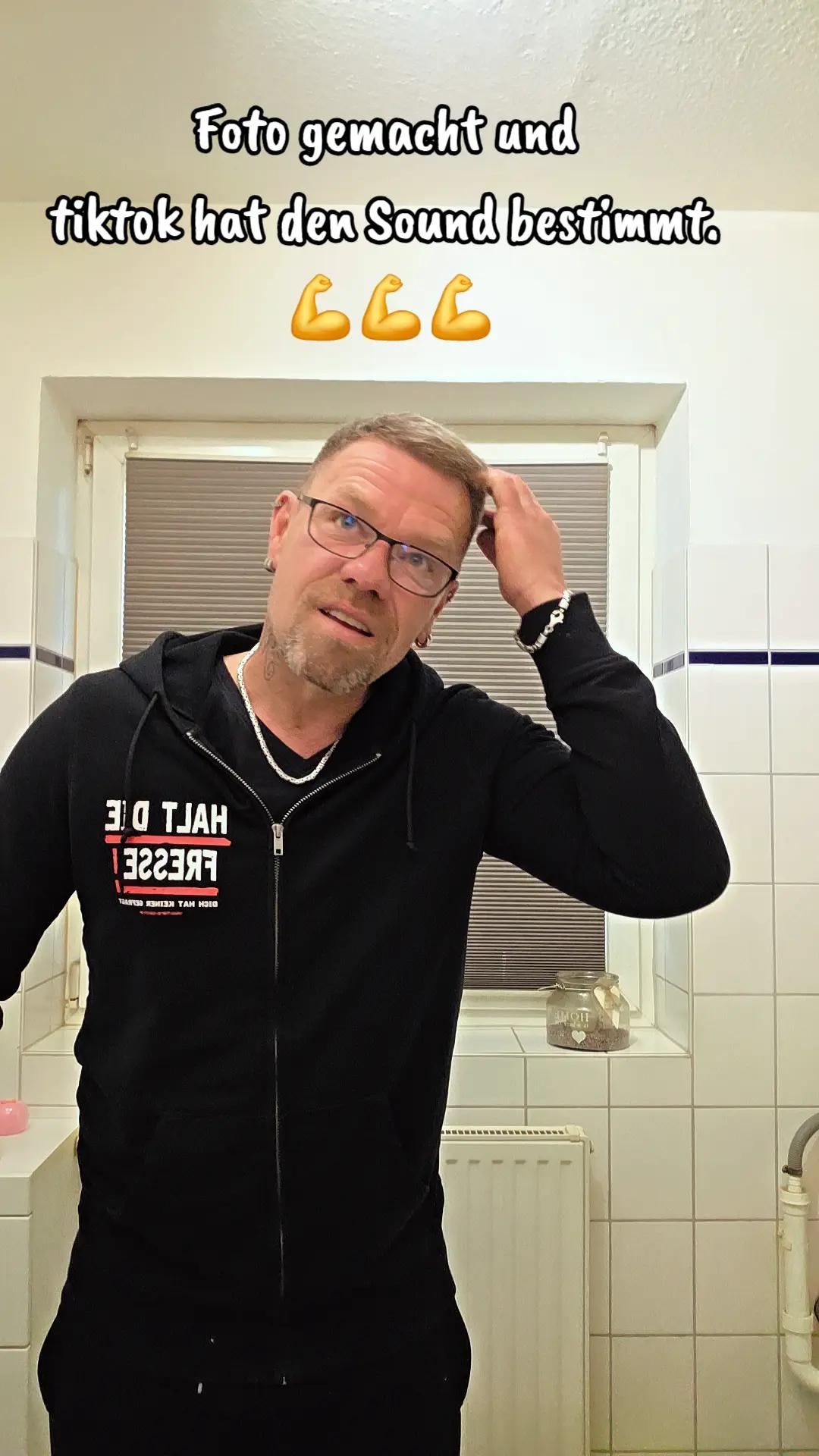 @🤜🖤🤍𝕸𝖆𝖎𝖐🤍🖤🤛