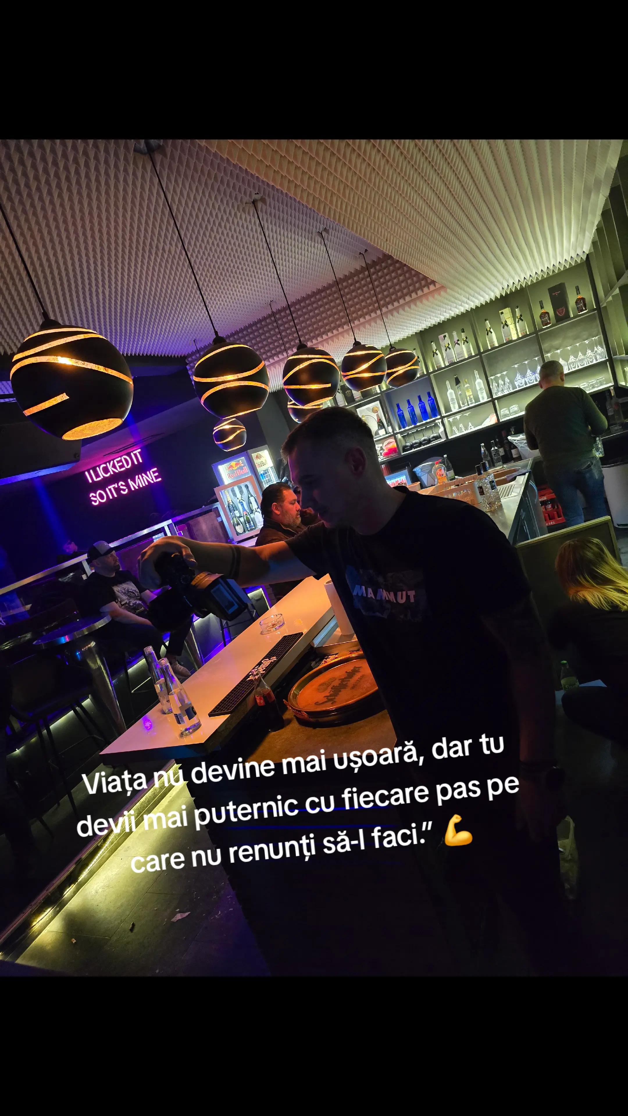 @Dani😎