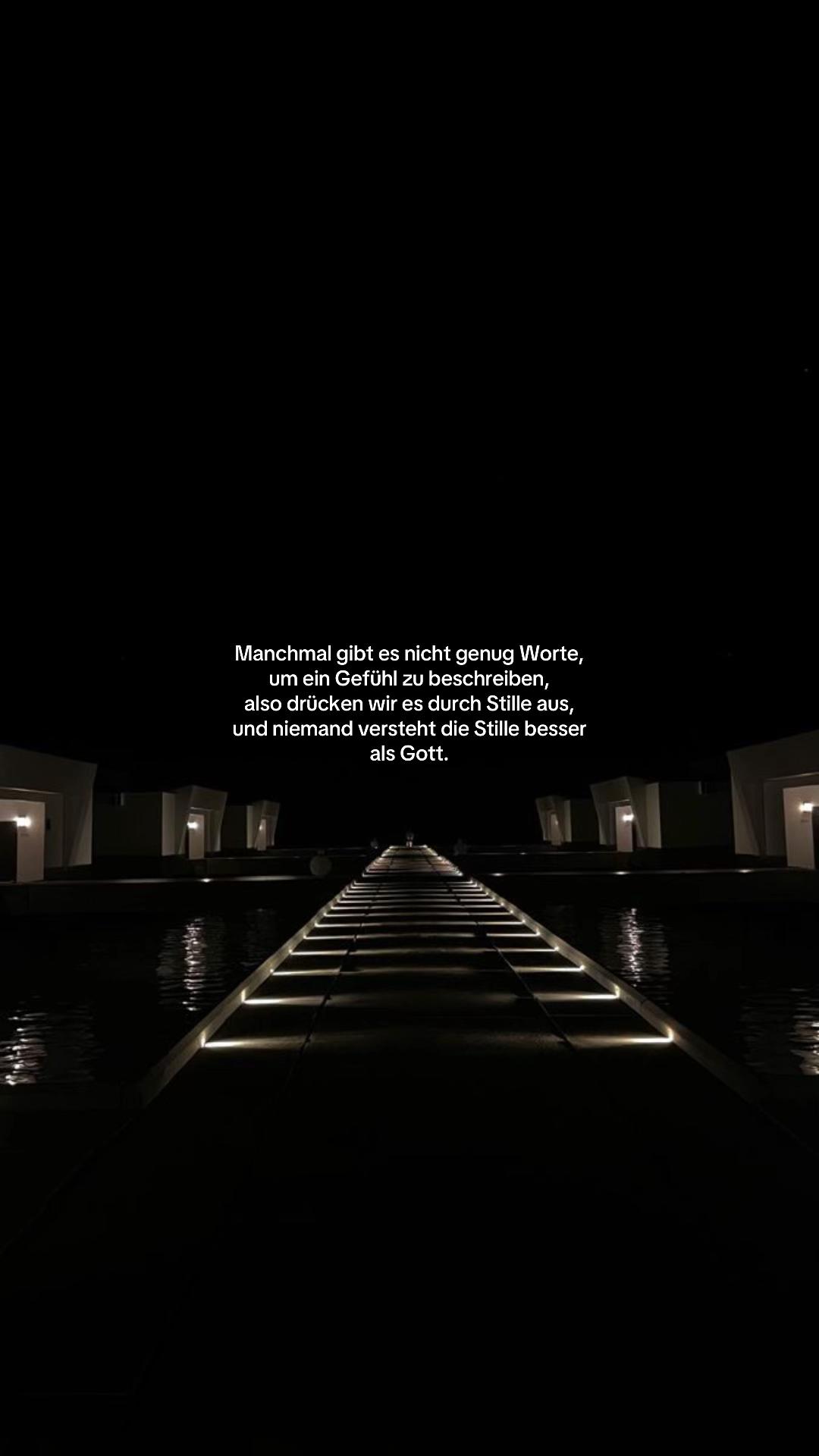 @𝓡