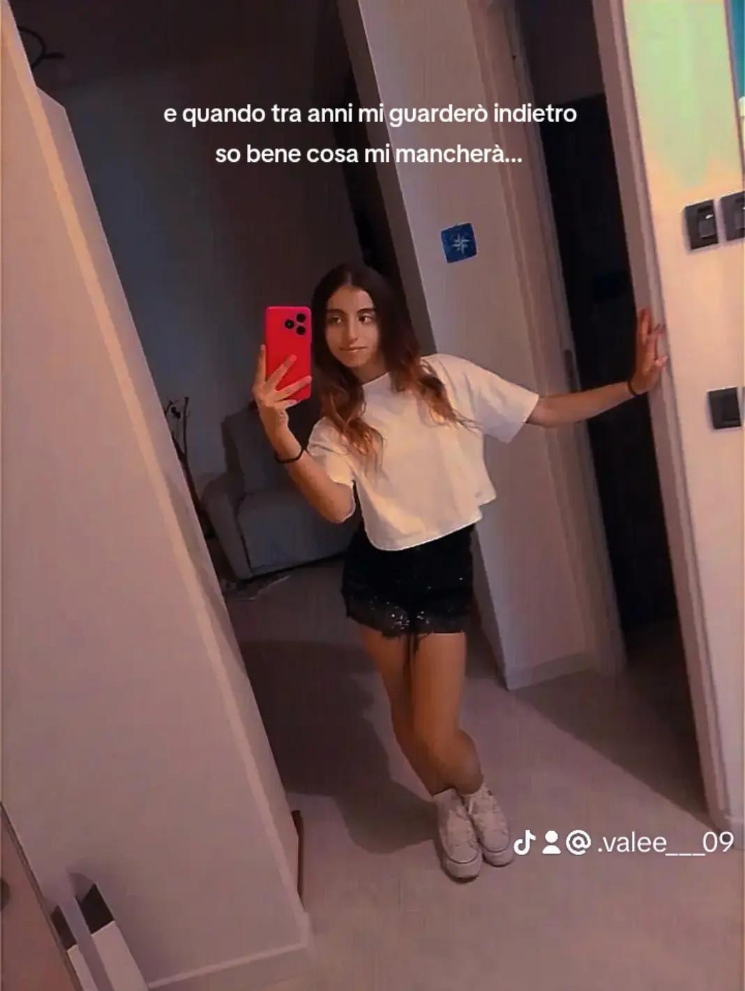 @Valee