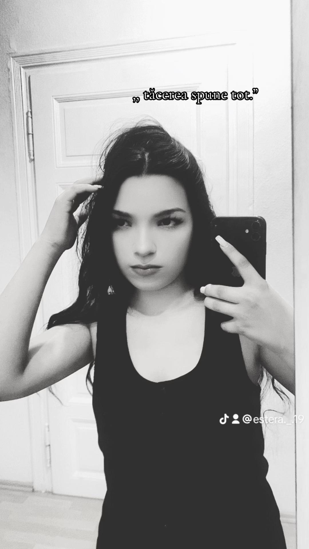 @Estera_.8