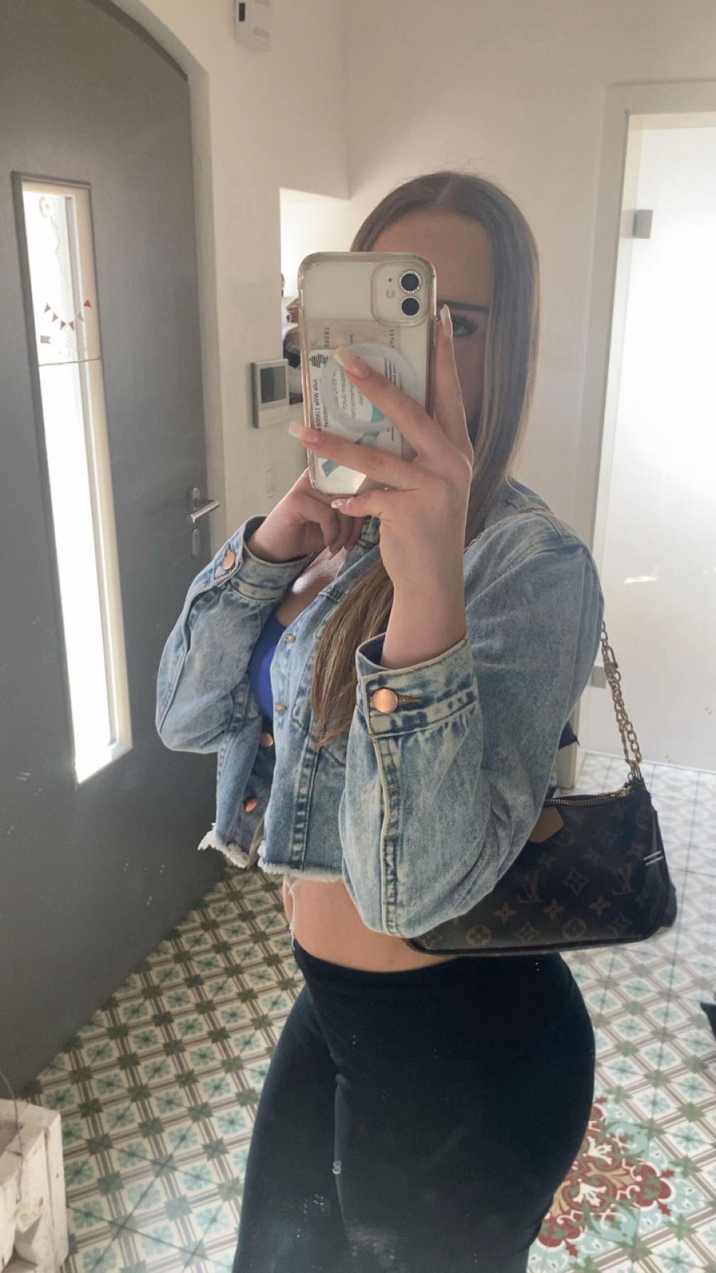 @𝓙𝓾𝓵𝓲𝓪