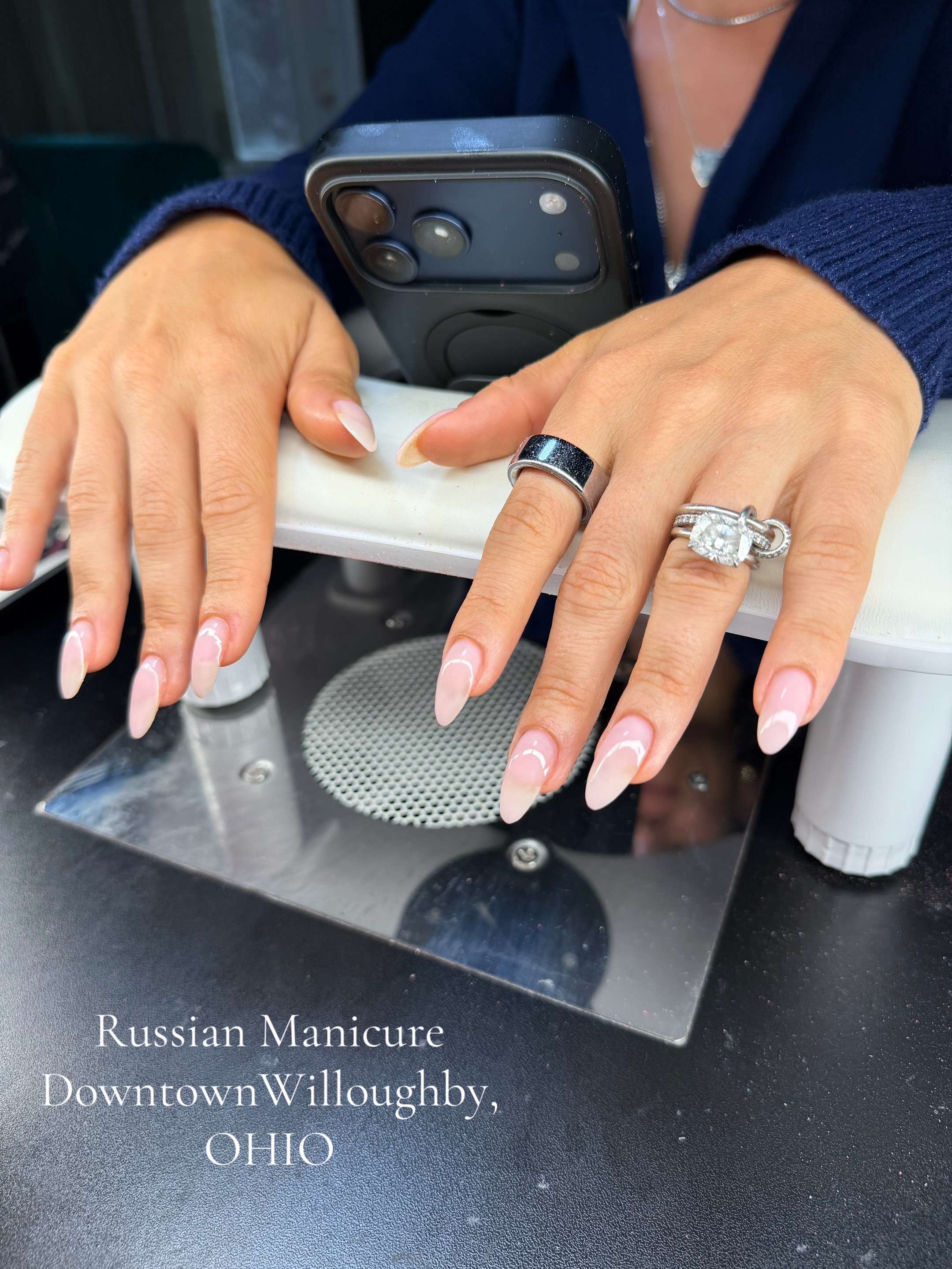 @Alyssa| CLE RUSSIAN MANICURES