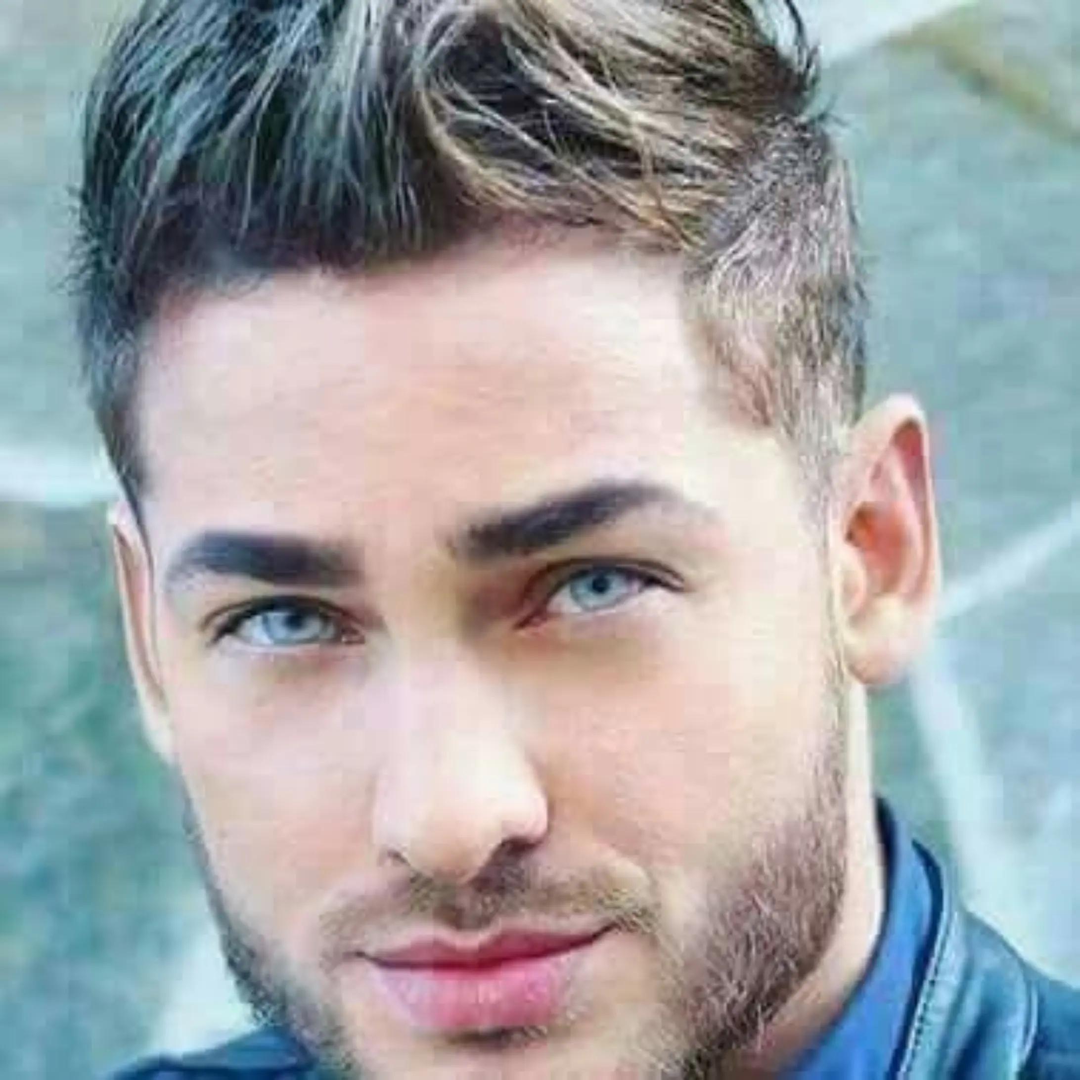 @hiindhanouda