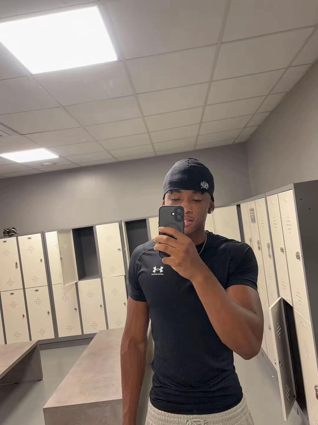 @Jayden