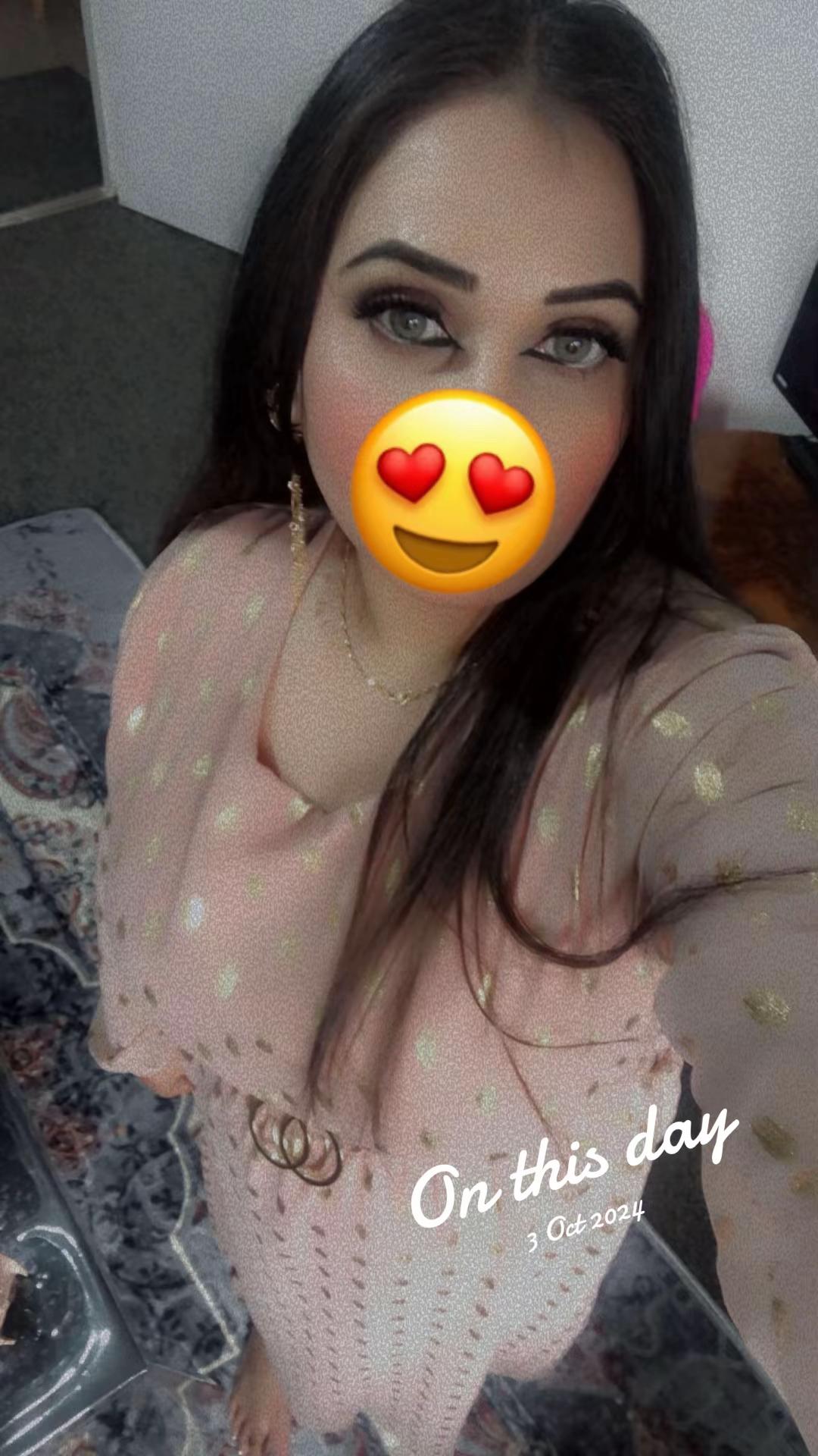 @🌙 F𝓪𝓵𝓪𝓴 🌸 P𝓪𝓻𝓲 ✨