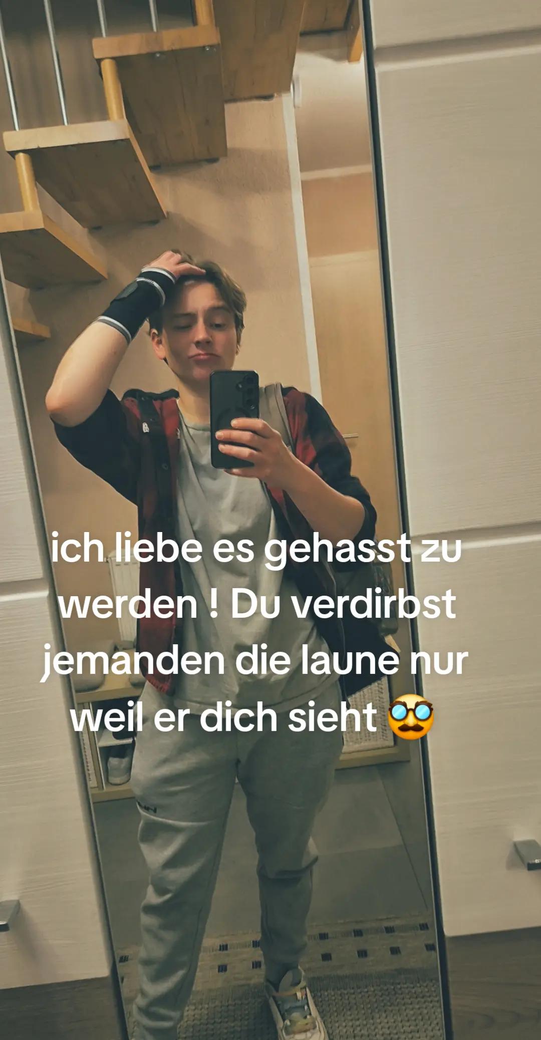 @Tonia
