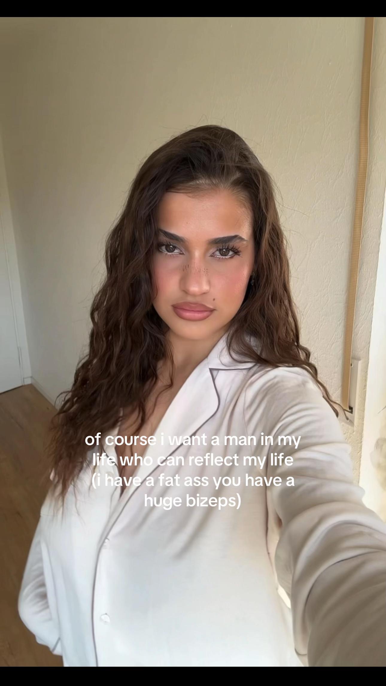 @𝒶𝓂𝒾𝓃𝒶