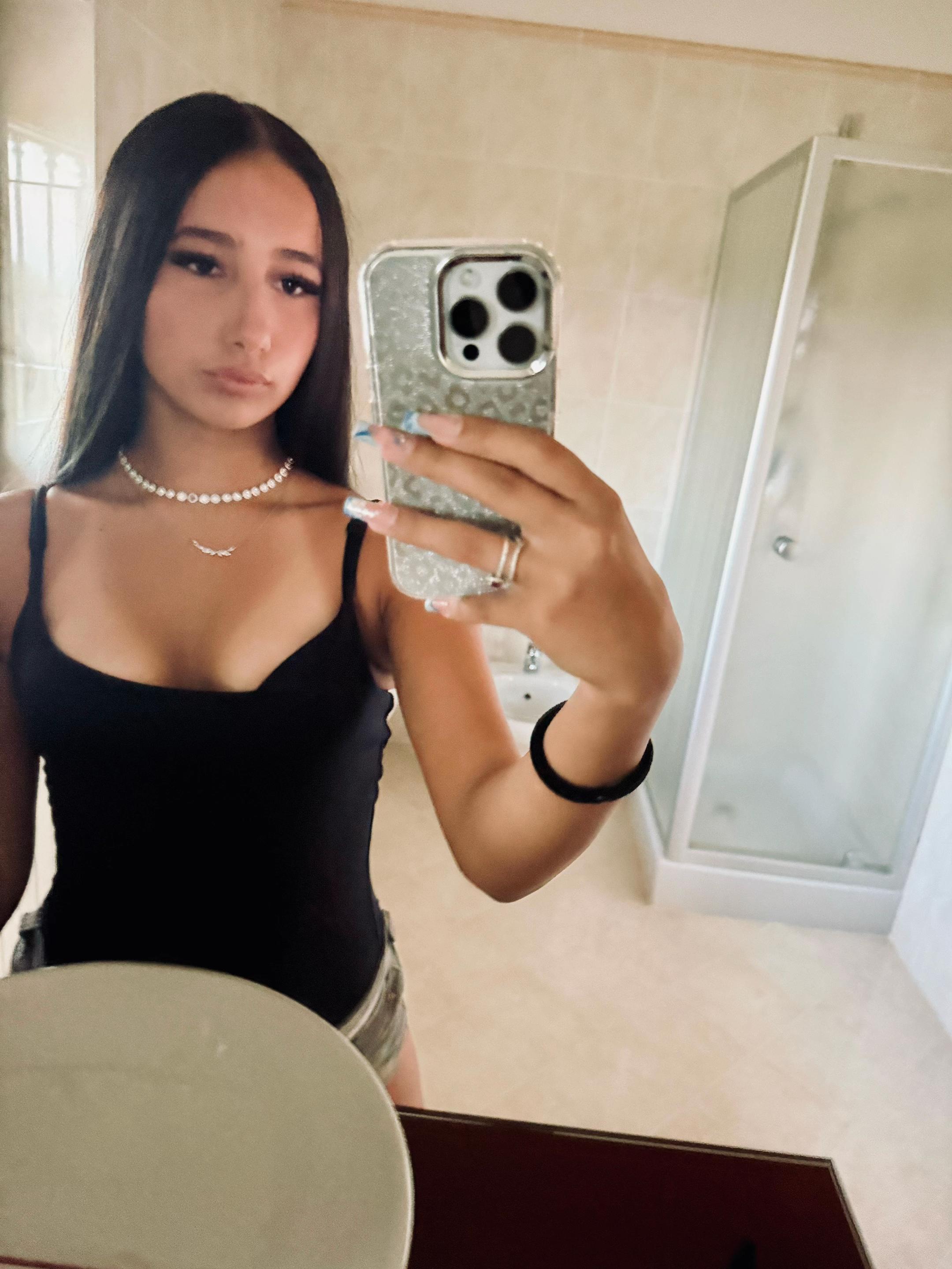 @𝓰𝓻𝓮