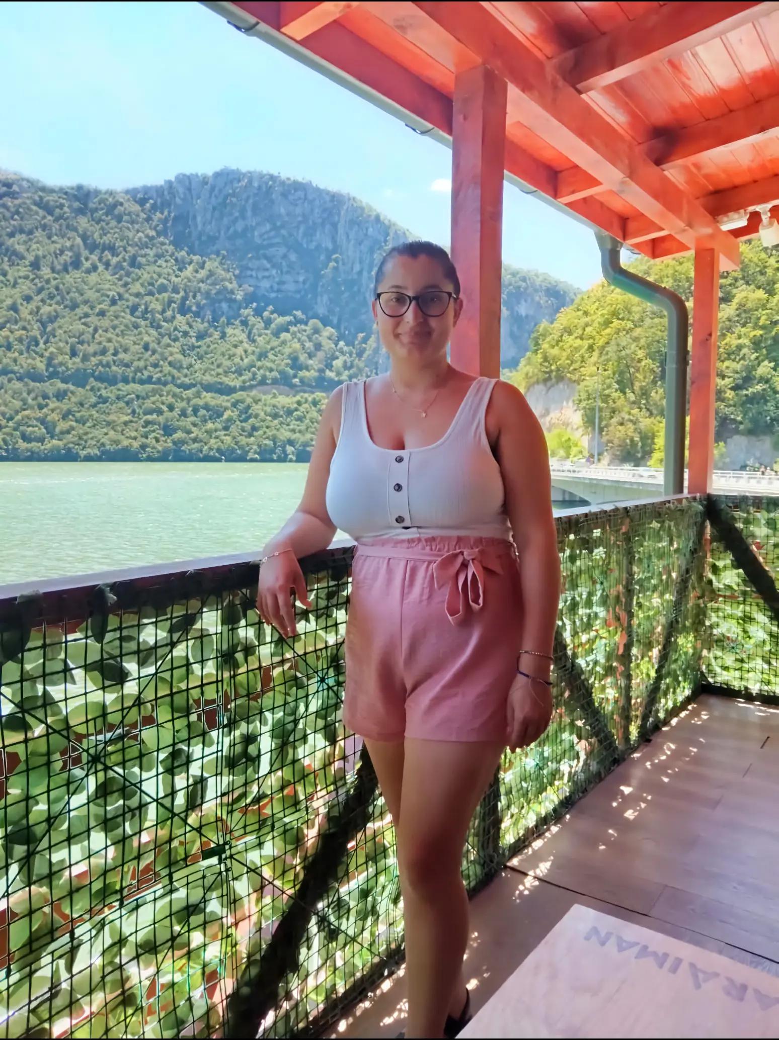 @Marinela V&icirc;lceanu