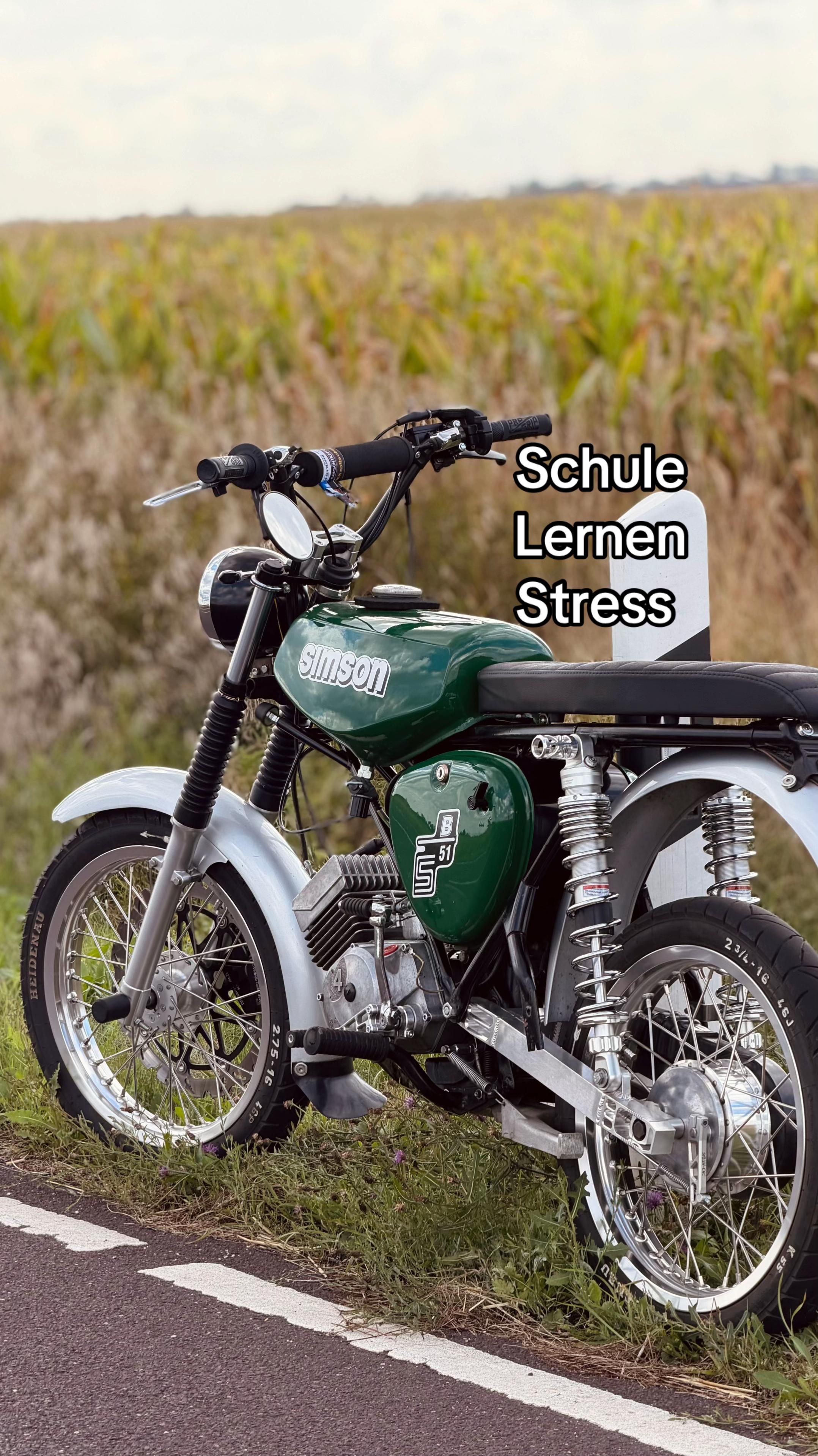 @𝔞𝔡𝔯𝔦𝔞𝔫🇩🇪