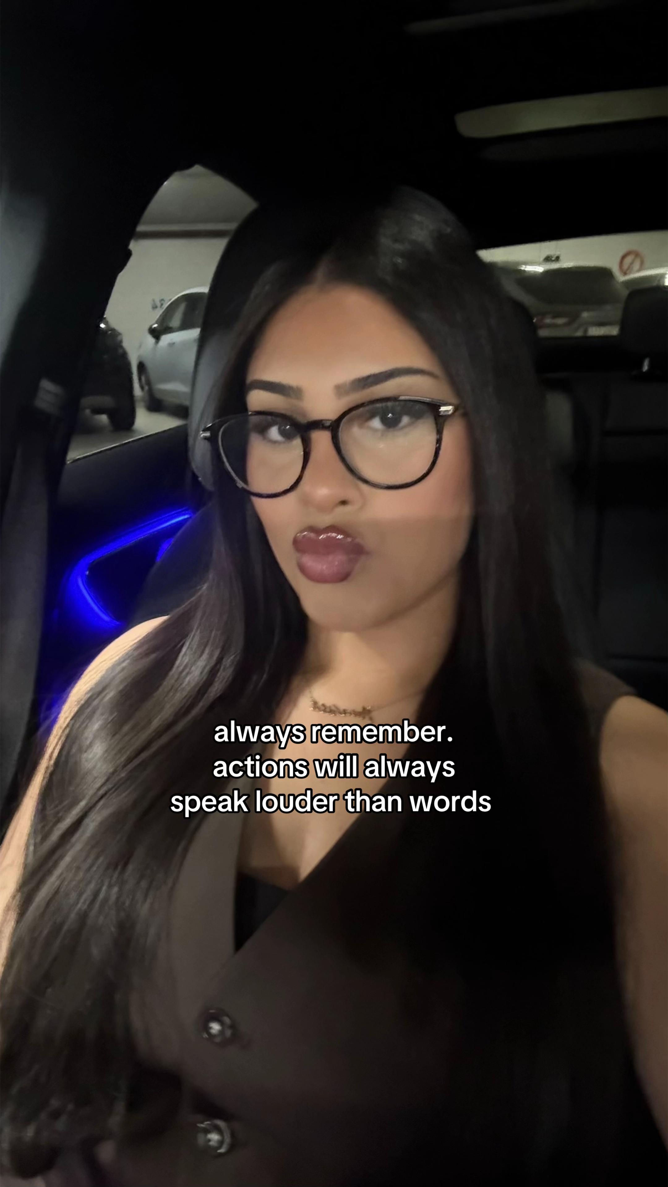 @آناهیتا