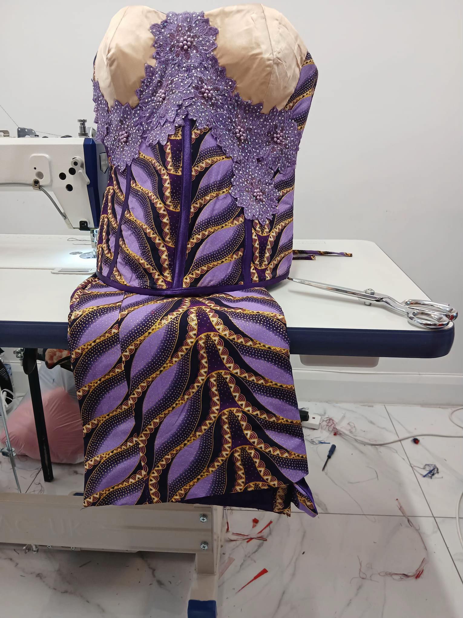 @CROWN OF MODE FASHION