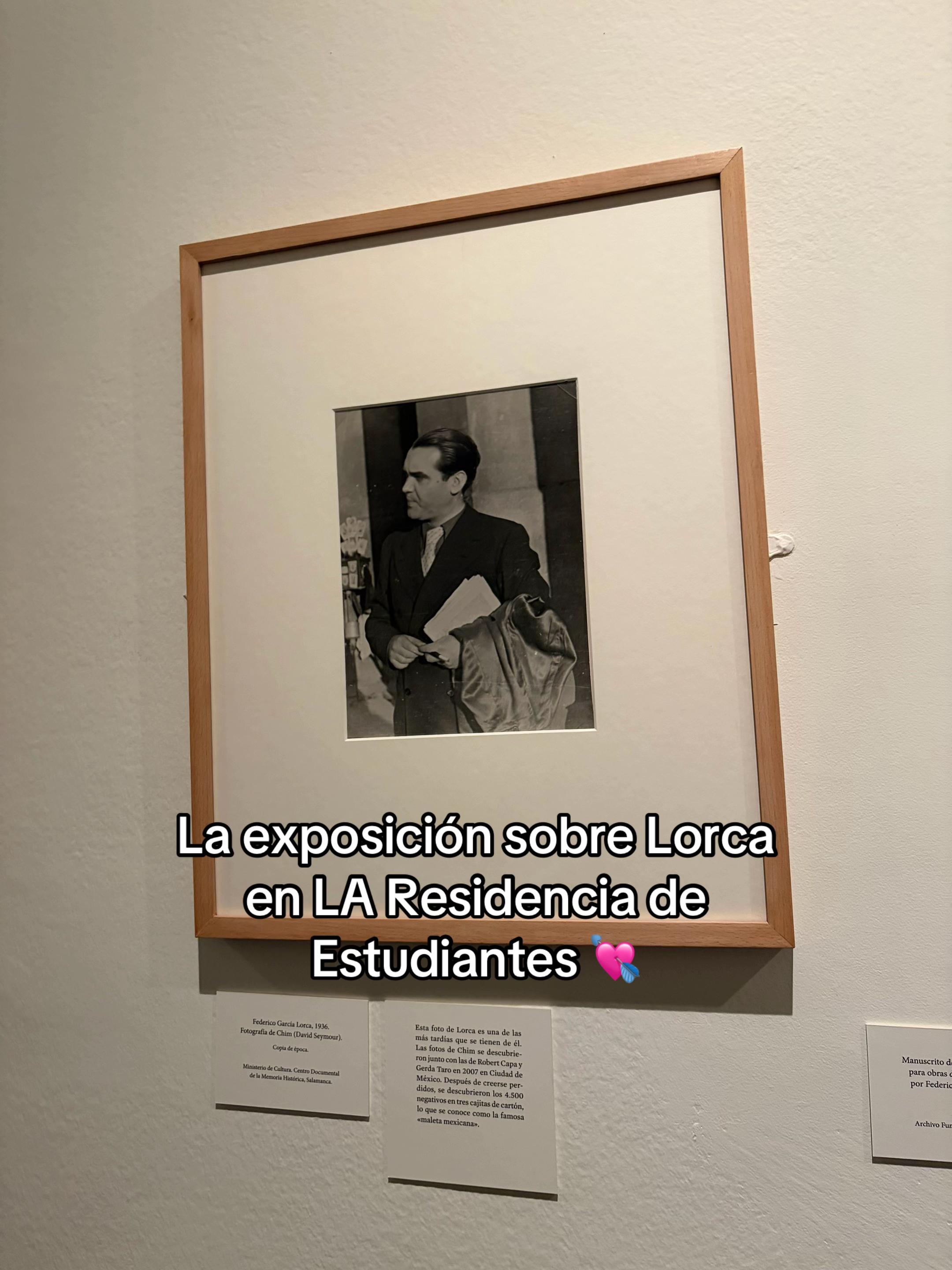 @María