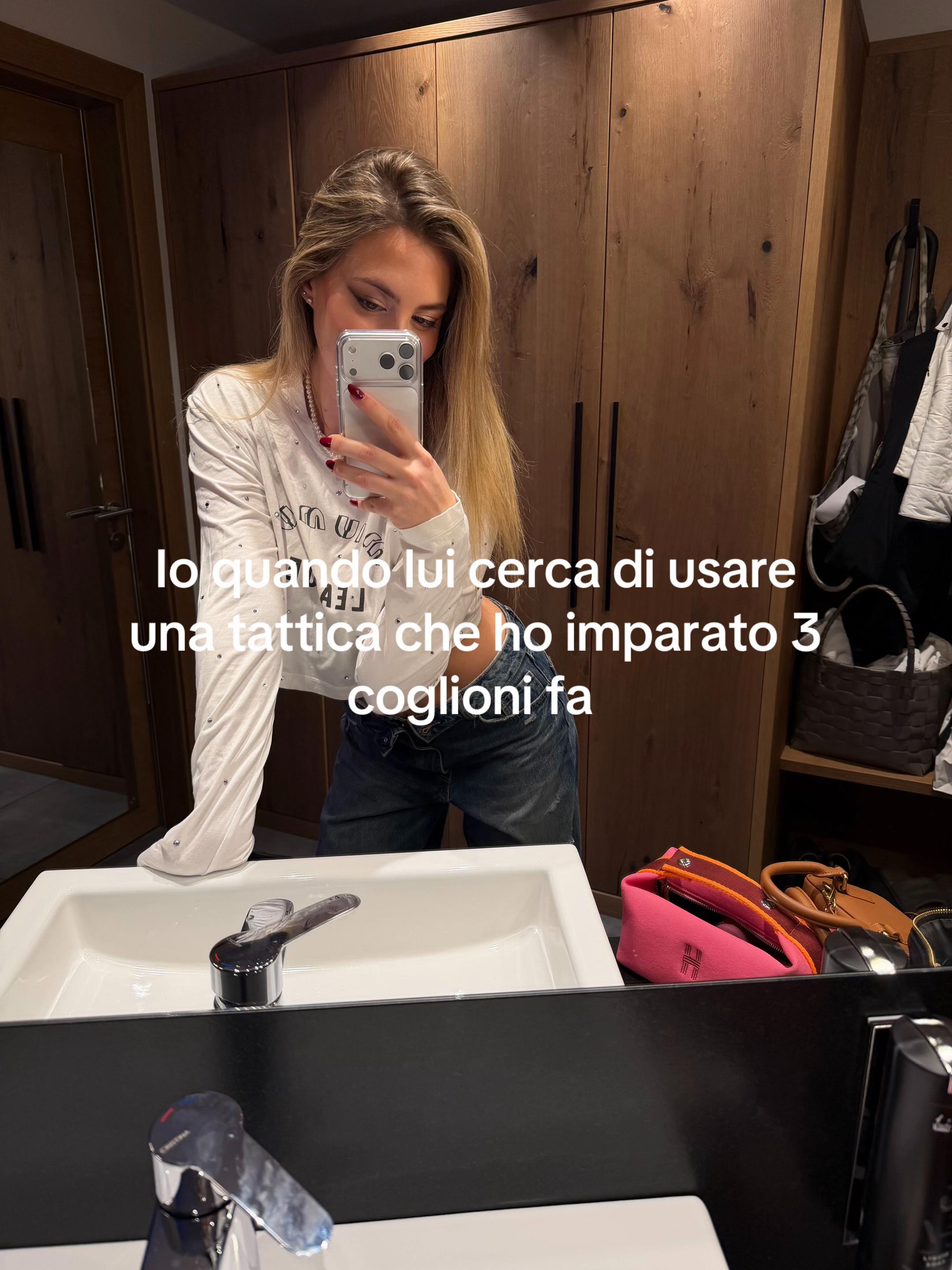 @alicebertocchi