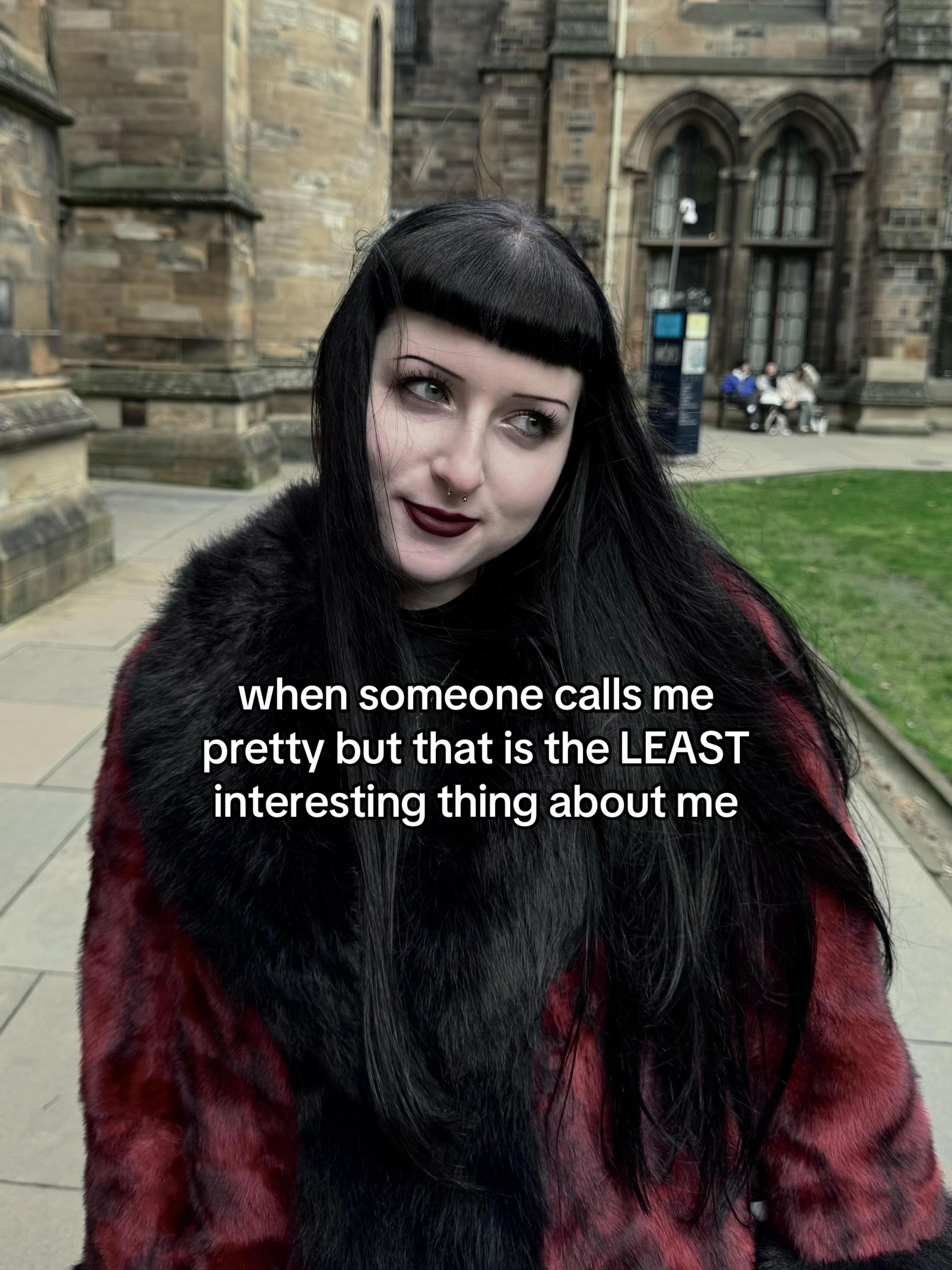 @lily🧛🏻♀️
