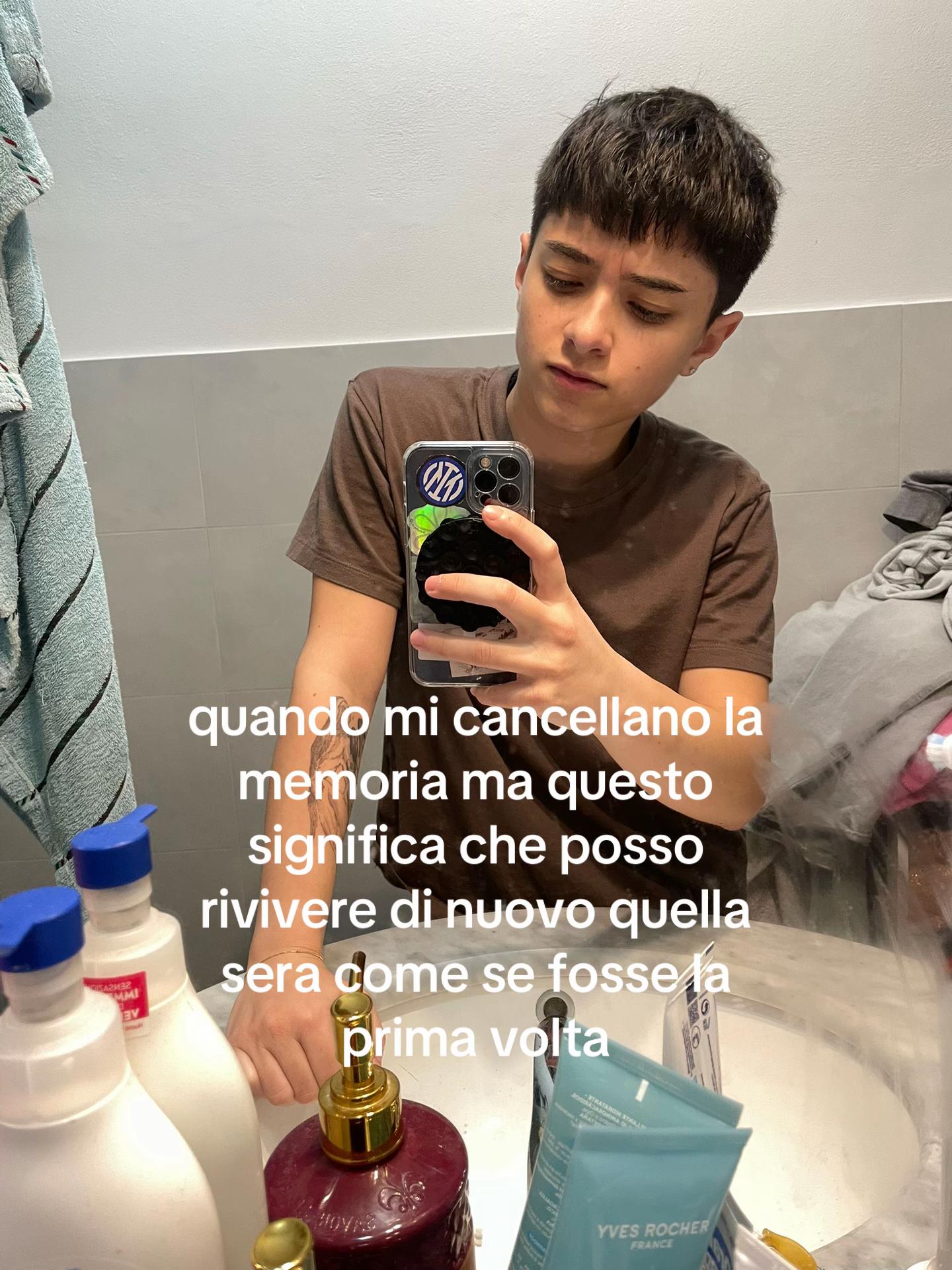 @auroraa