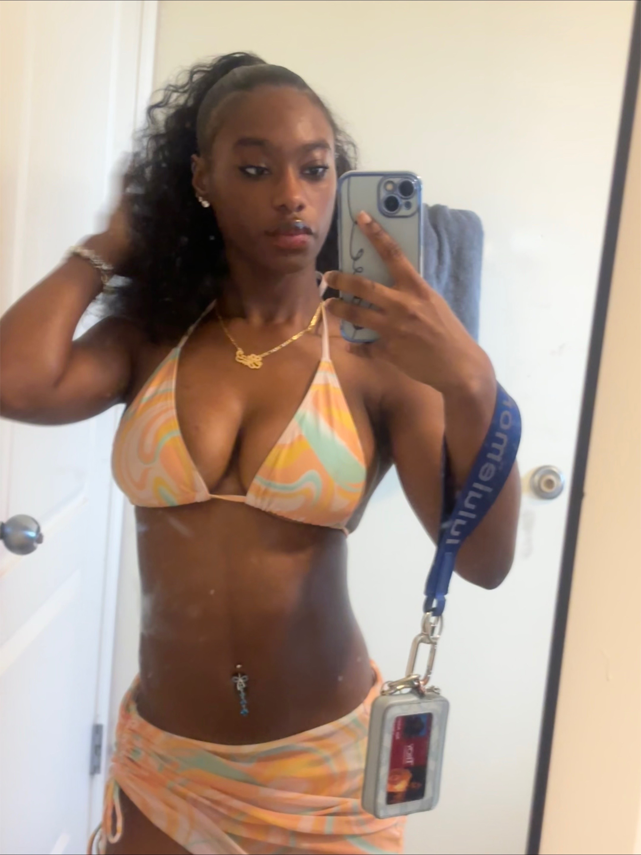 @prettylittlelibra