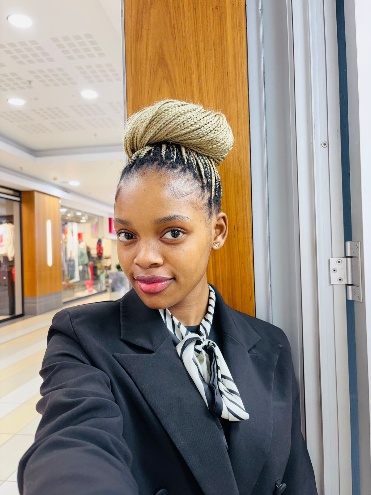 @Thembelihle