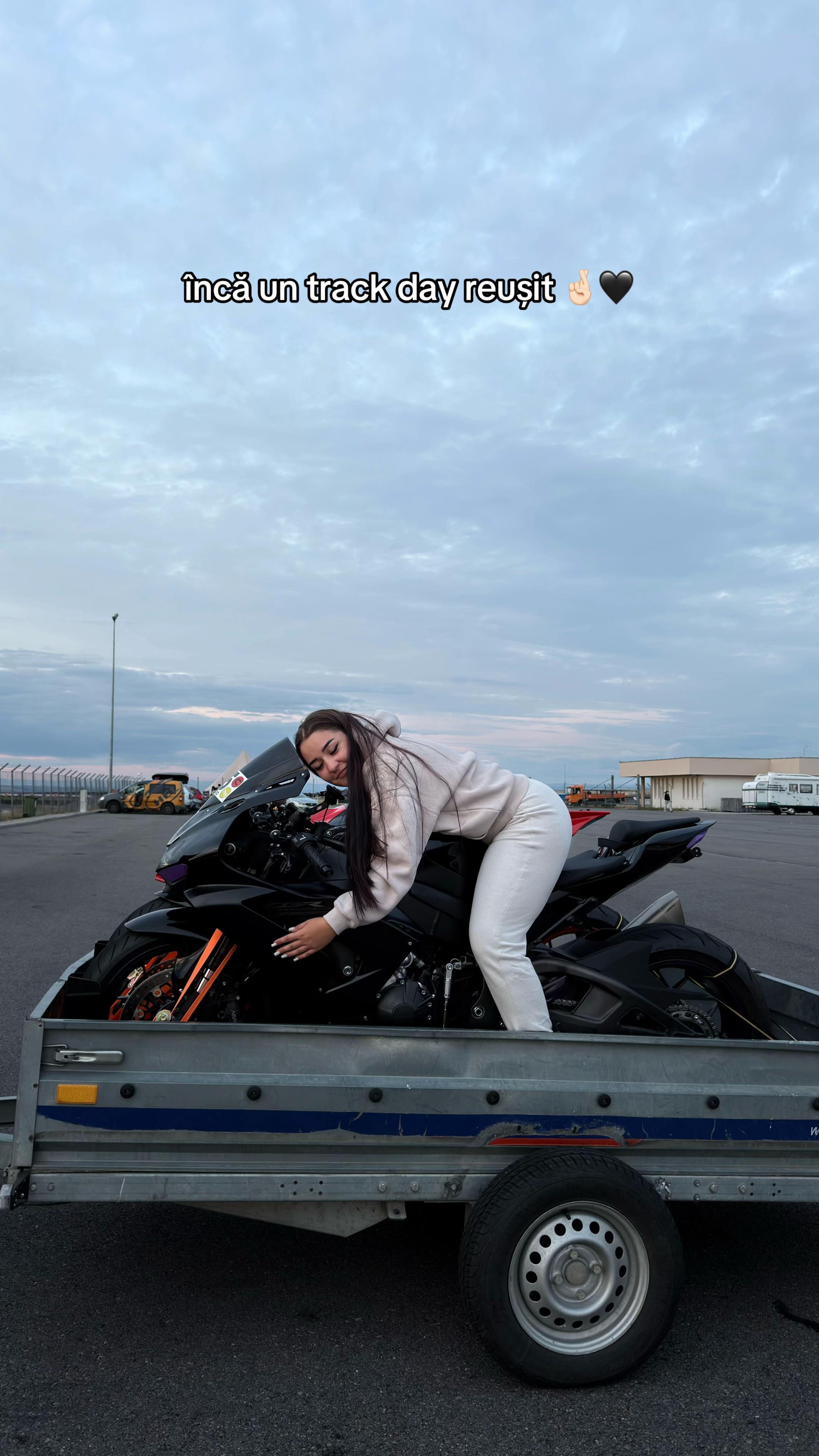 @Teodora | Fireblade RR-R