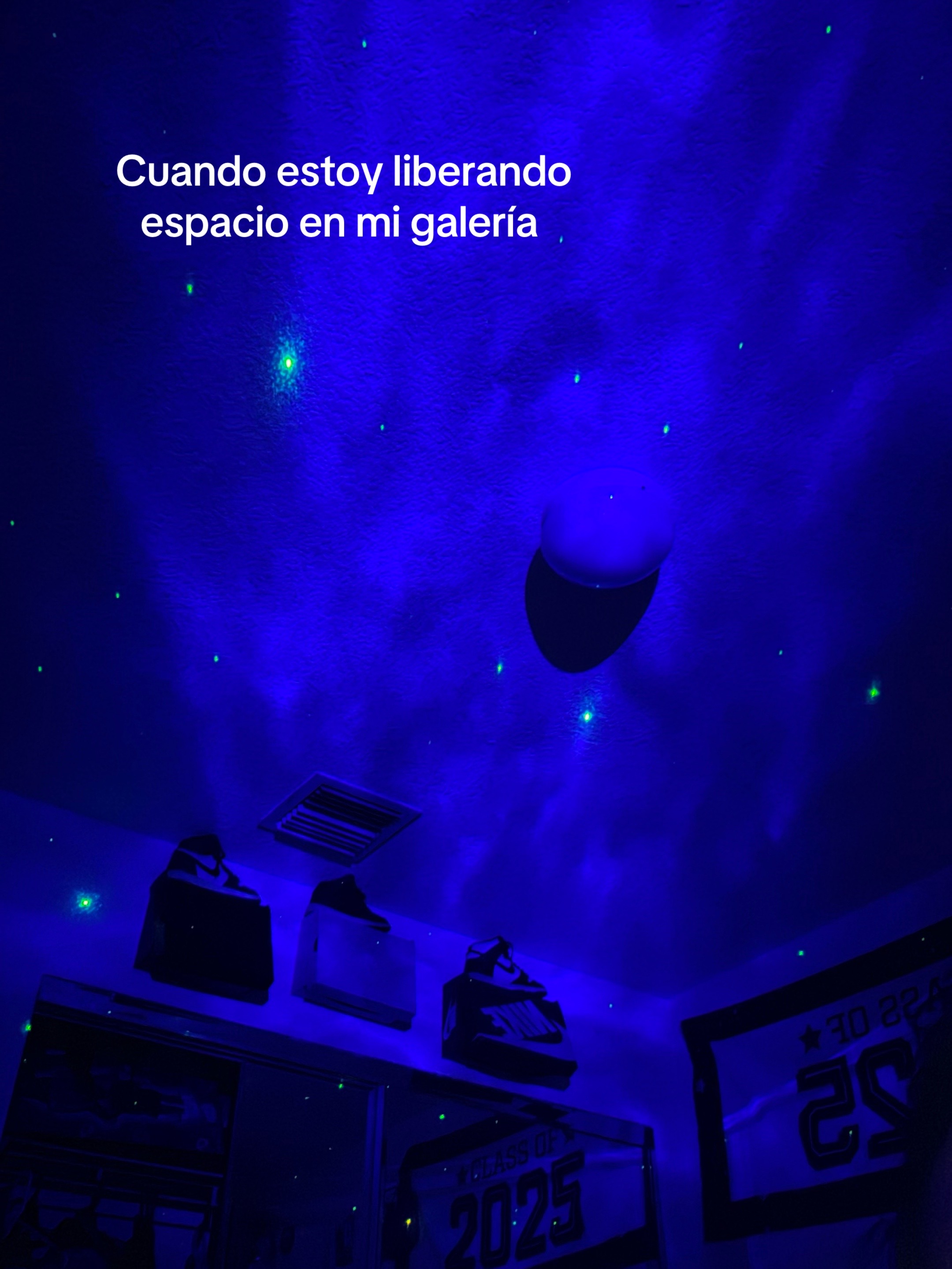 @DANIELA