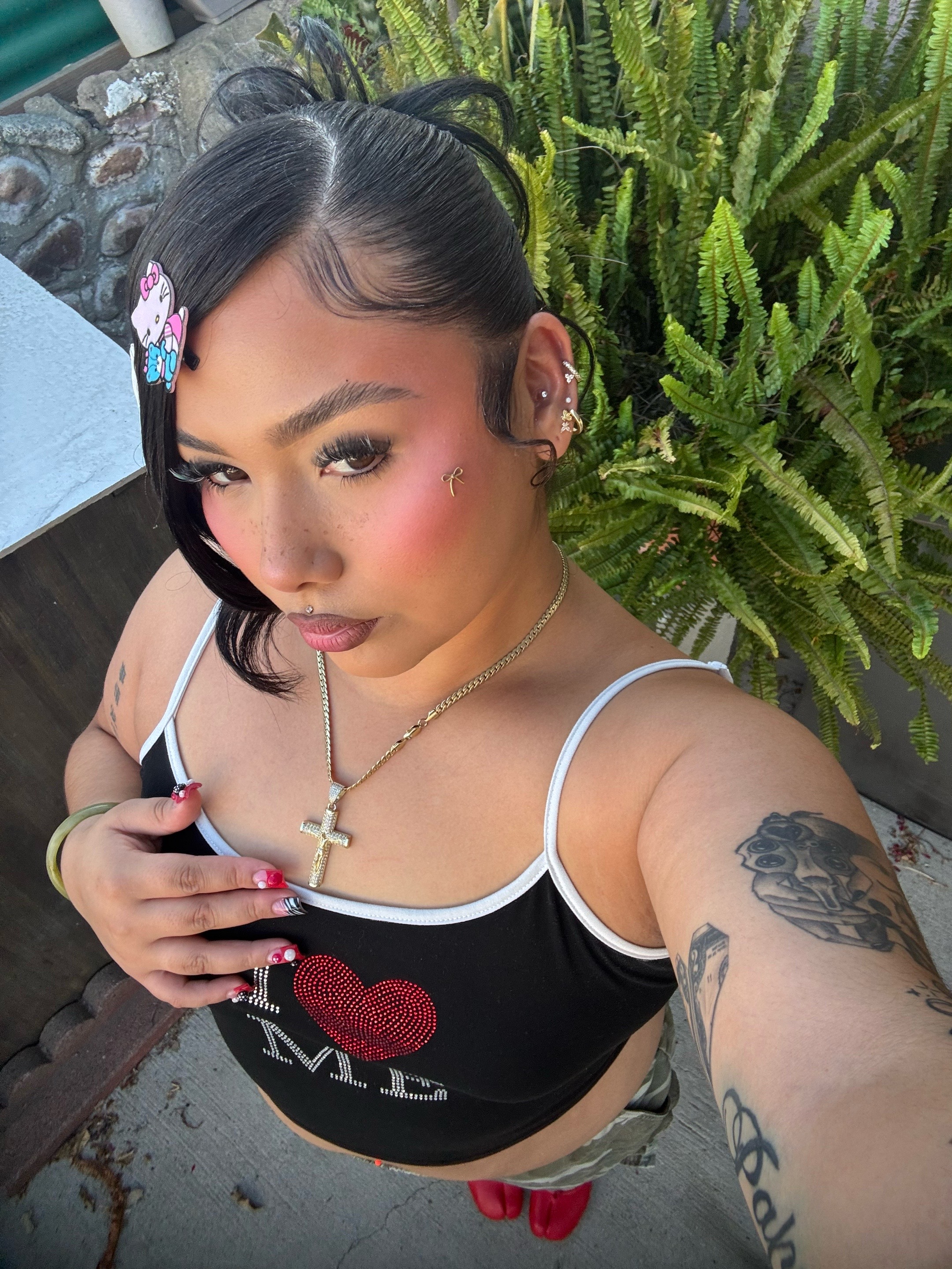 @neliiirose