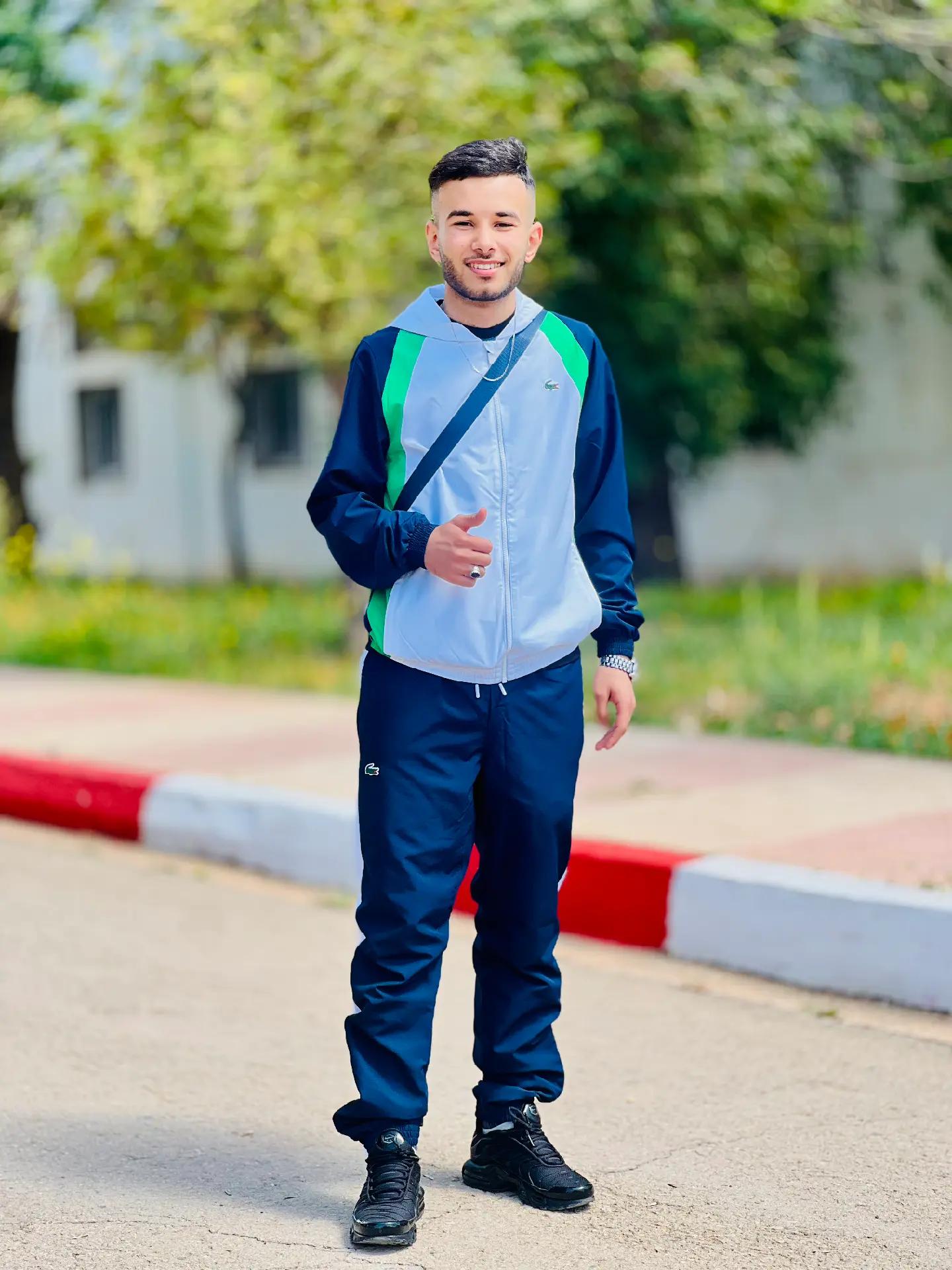 @Akram Boudebbiha