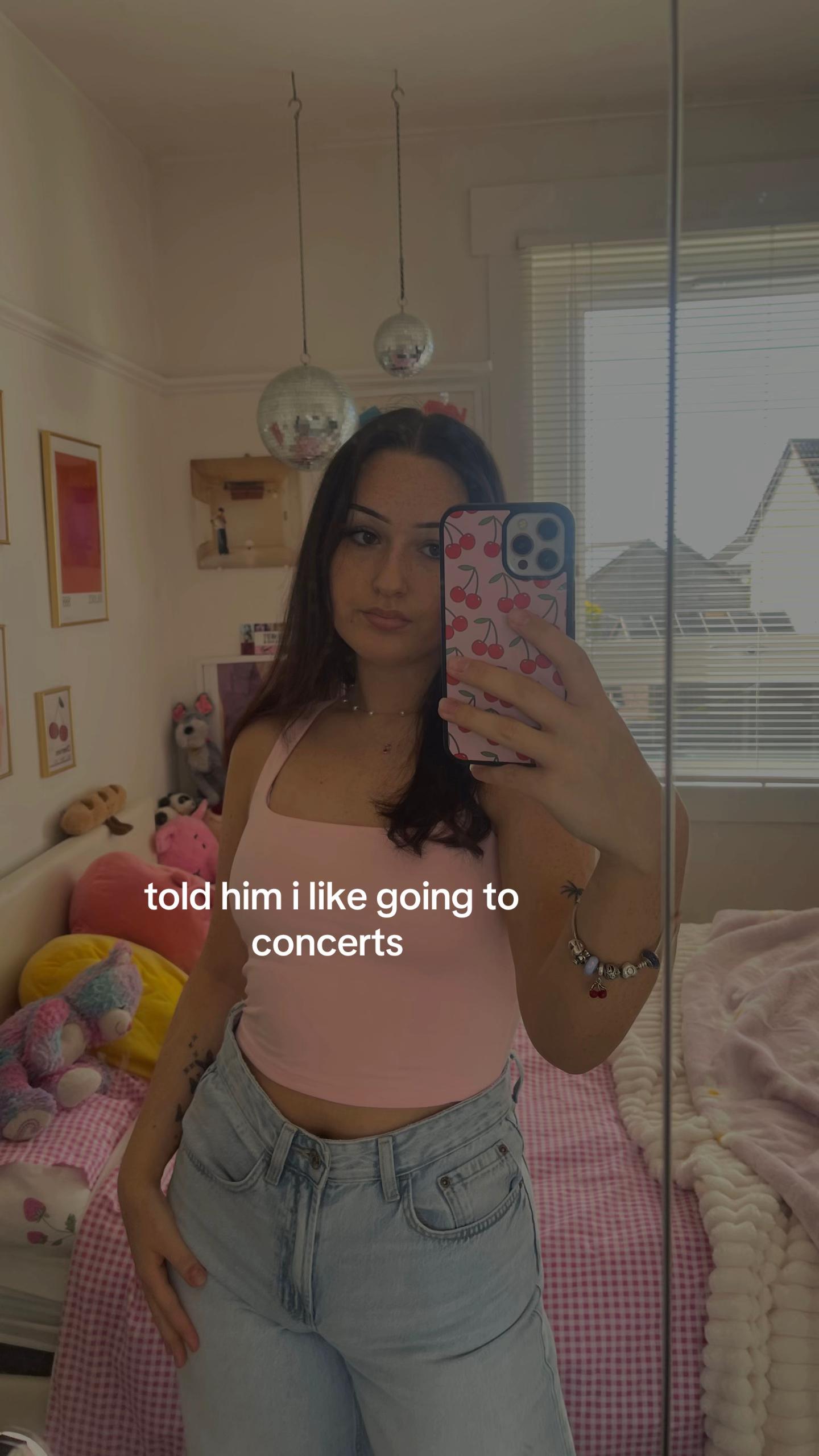 @candice 🪩🐇💌