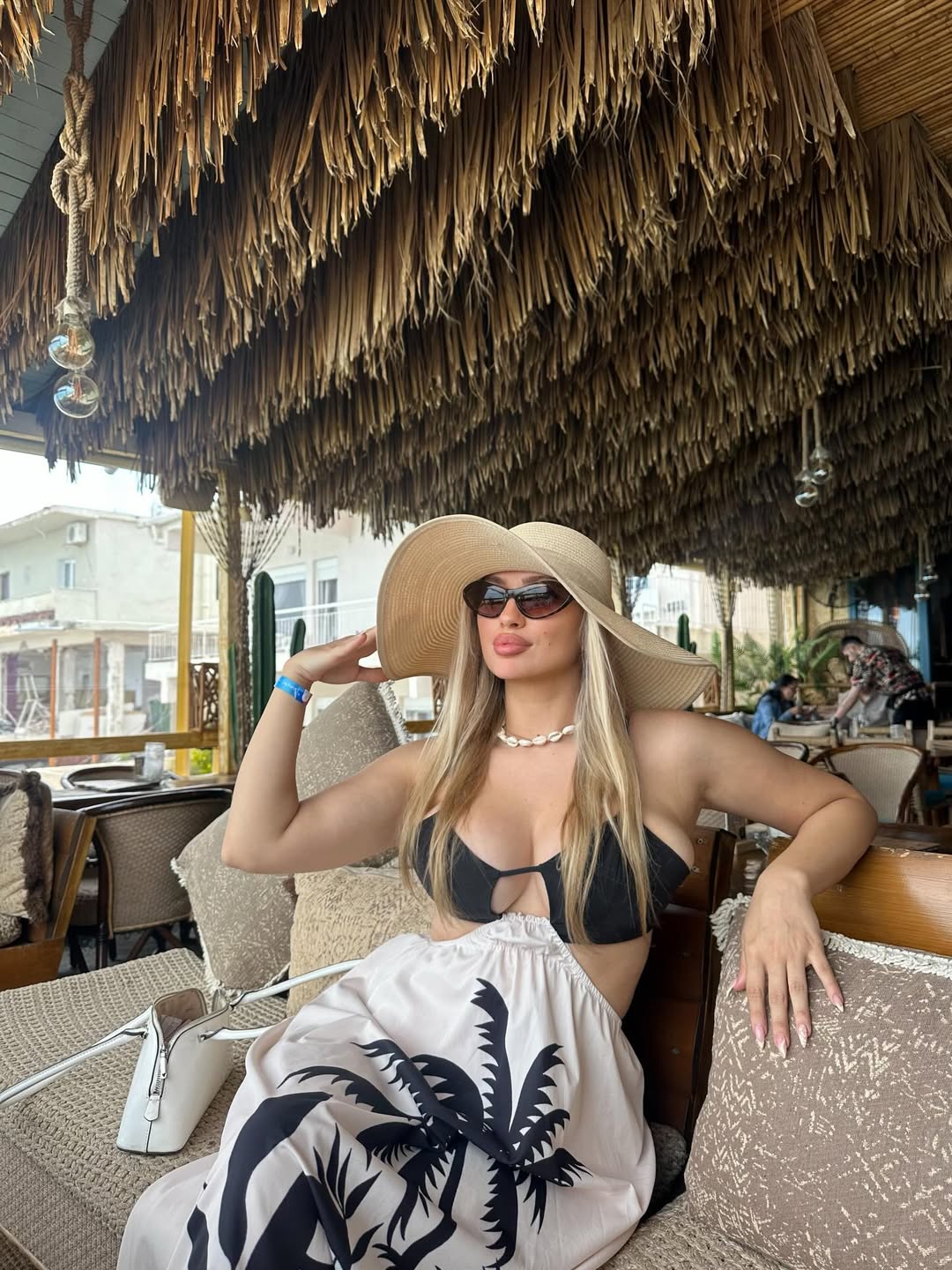 @Victoria🌸