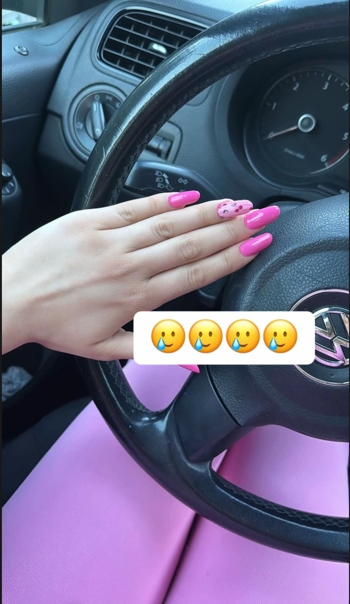 @Vlora