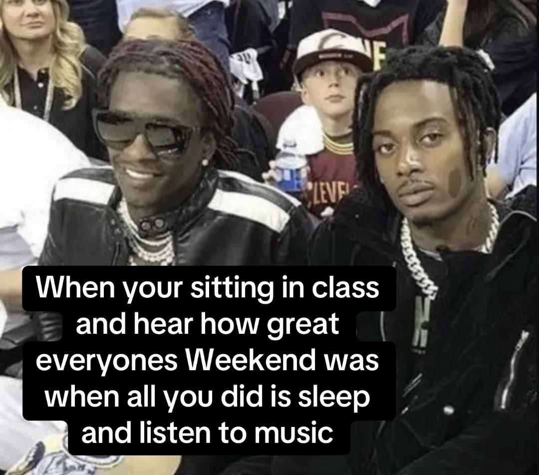 @𖣂
