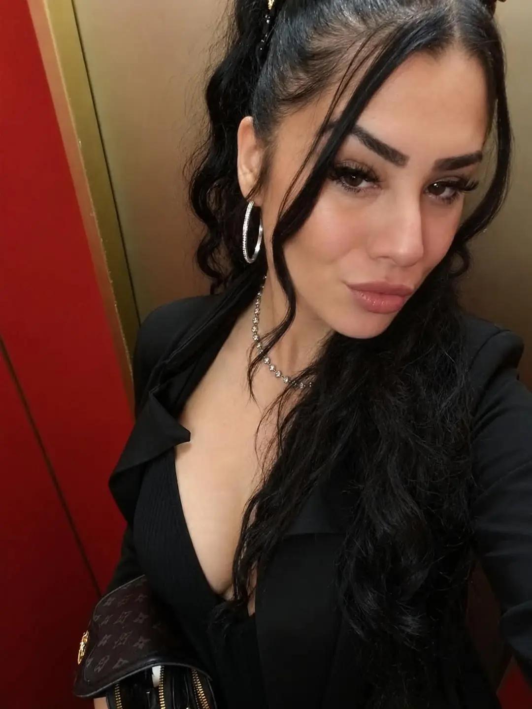 @✨˚₊·𝑆𝑎𝑟𝑎 𝑅𝑜𝑥𝑦·₊˚✨