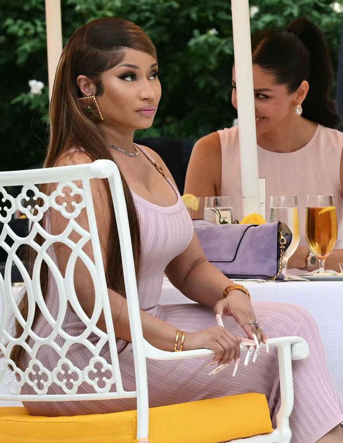 @nickiminajqueenzzz