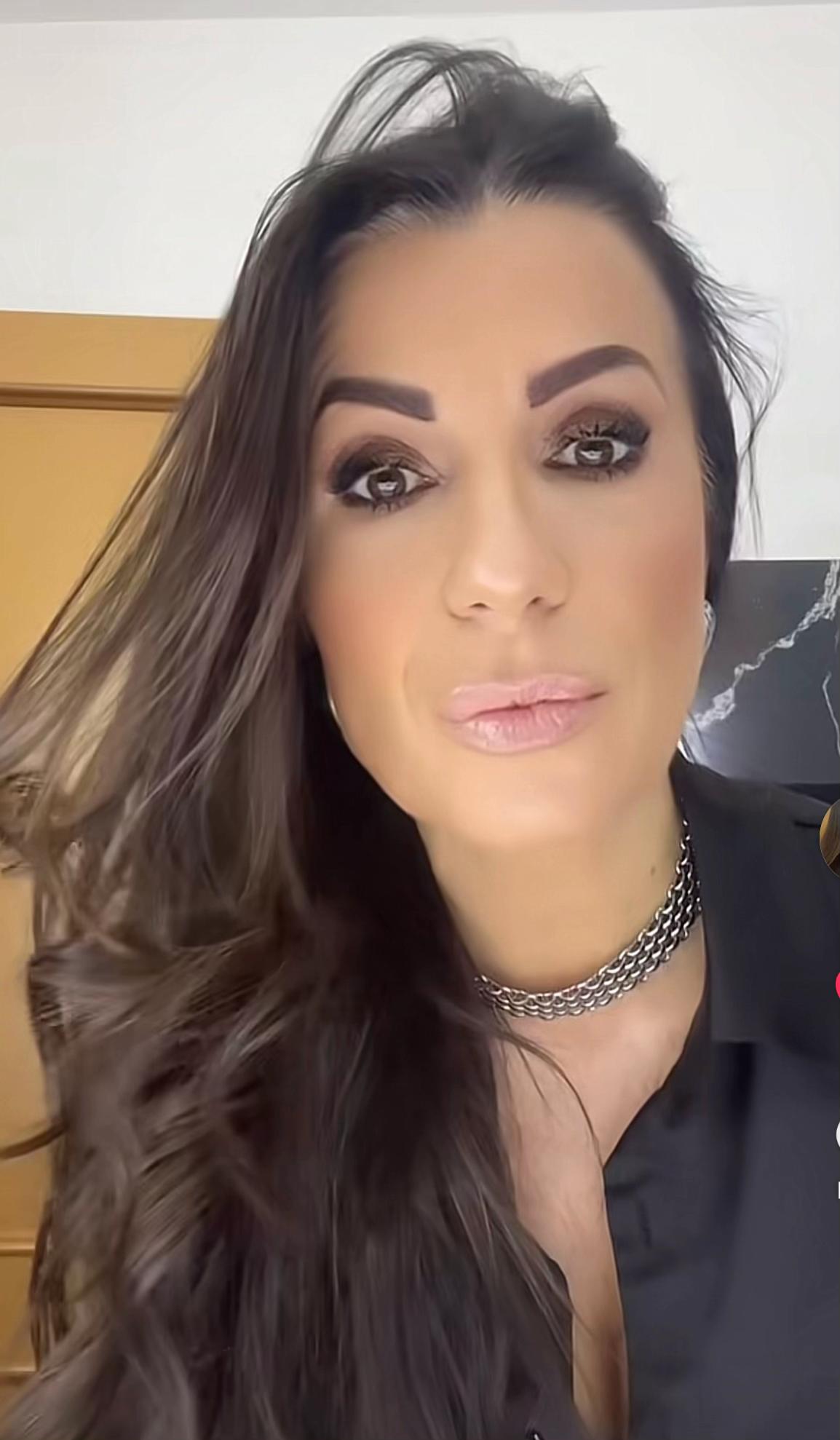 @Selvaggia
