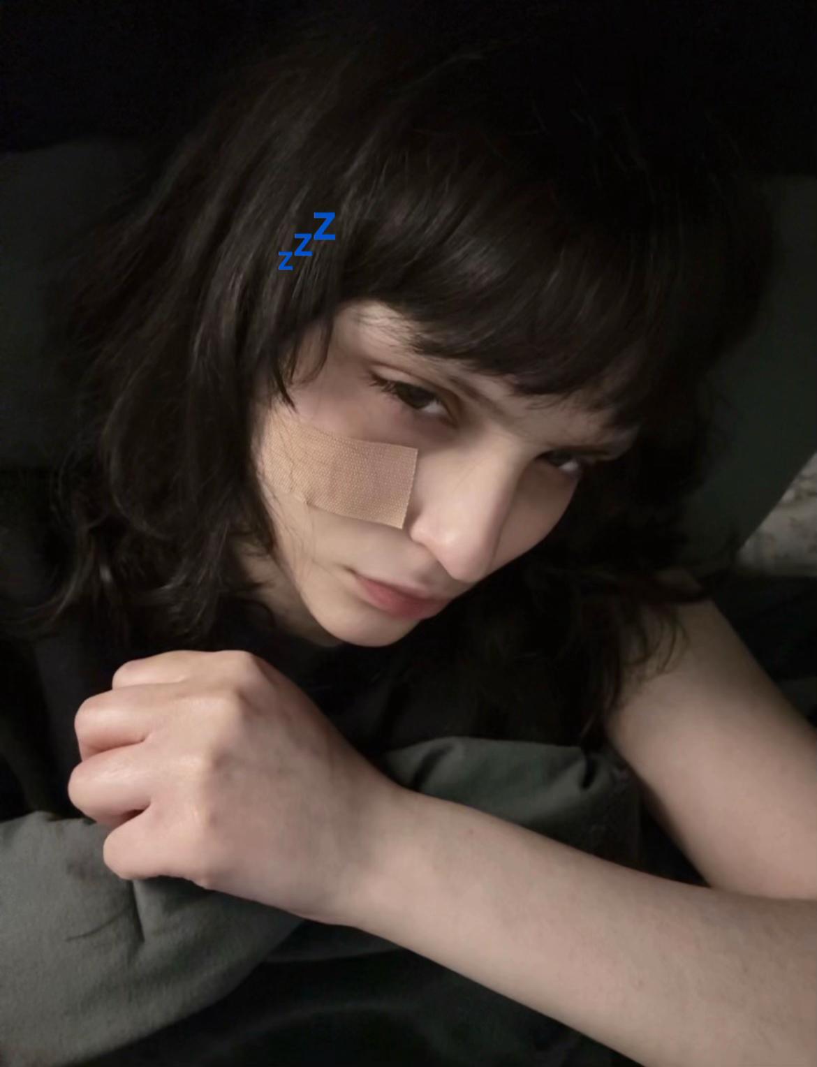 @>,..,<