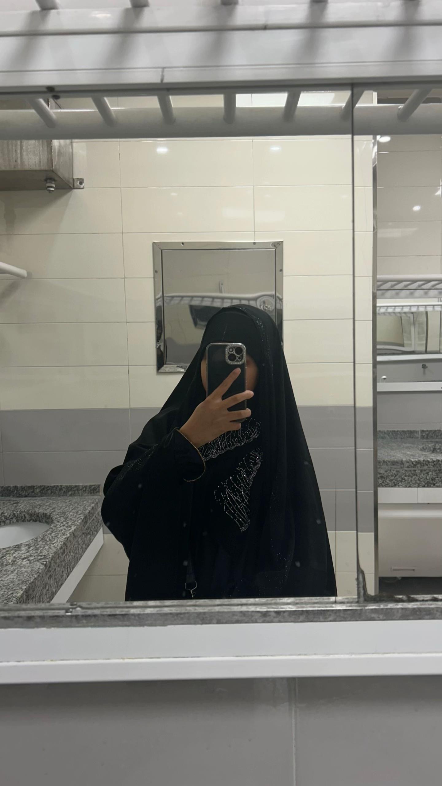@4fatimaaaa