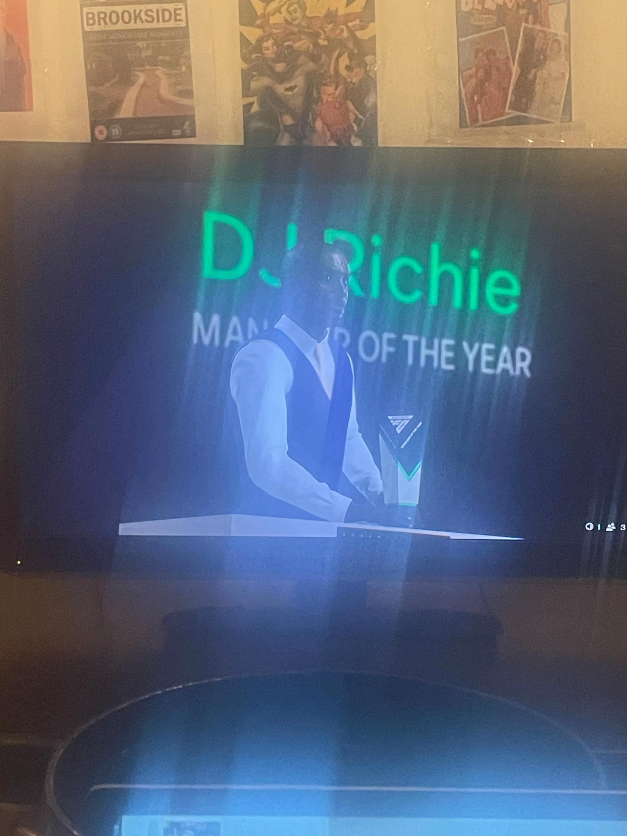 @Richie🎧🐼💙