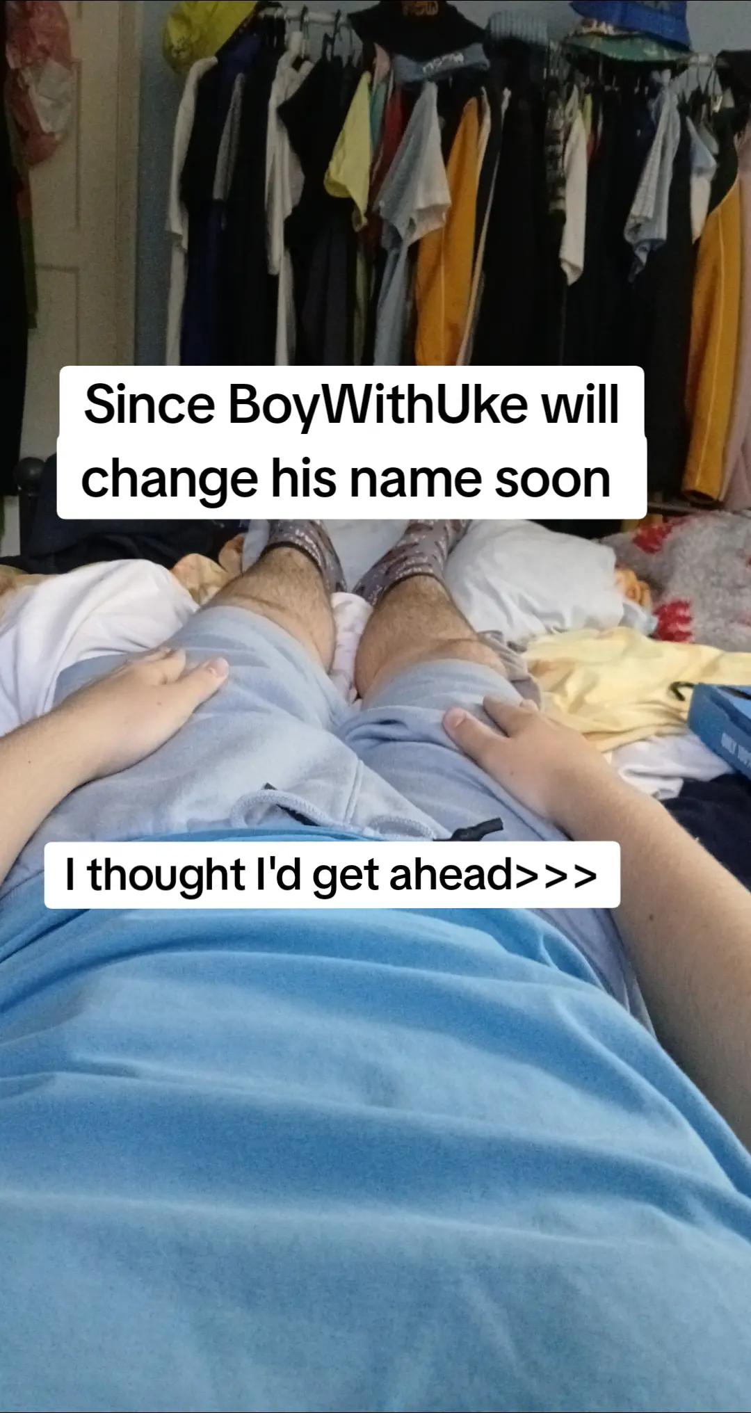 @BoyWithUke Fanpage