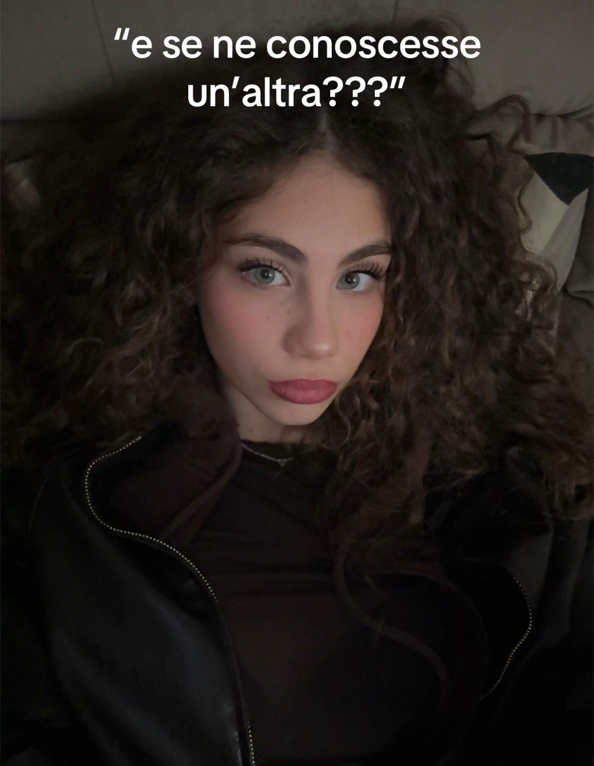 @_rosabi