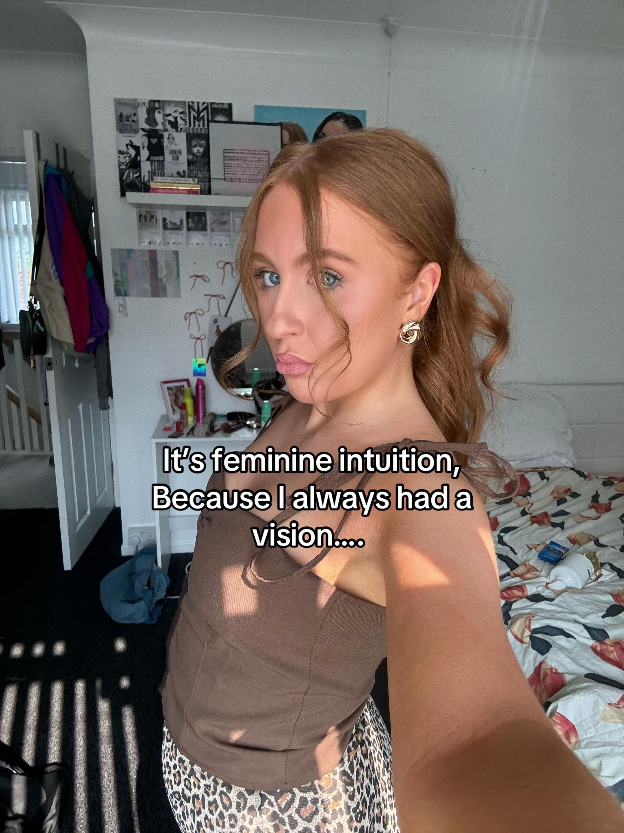 @Holls