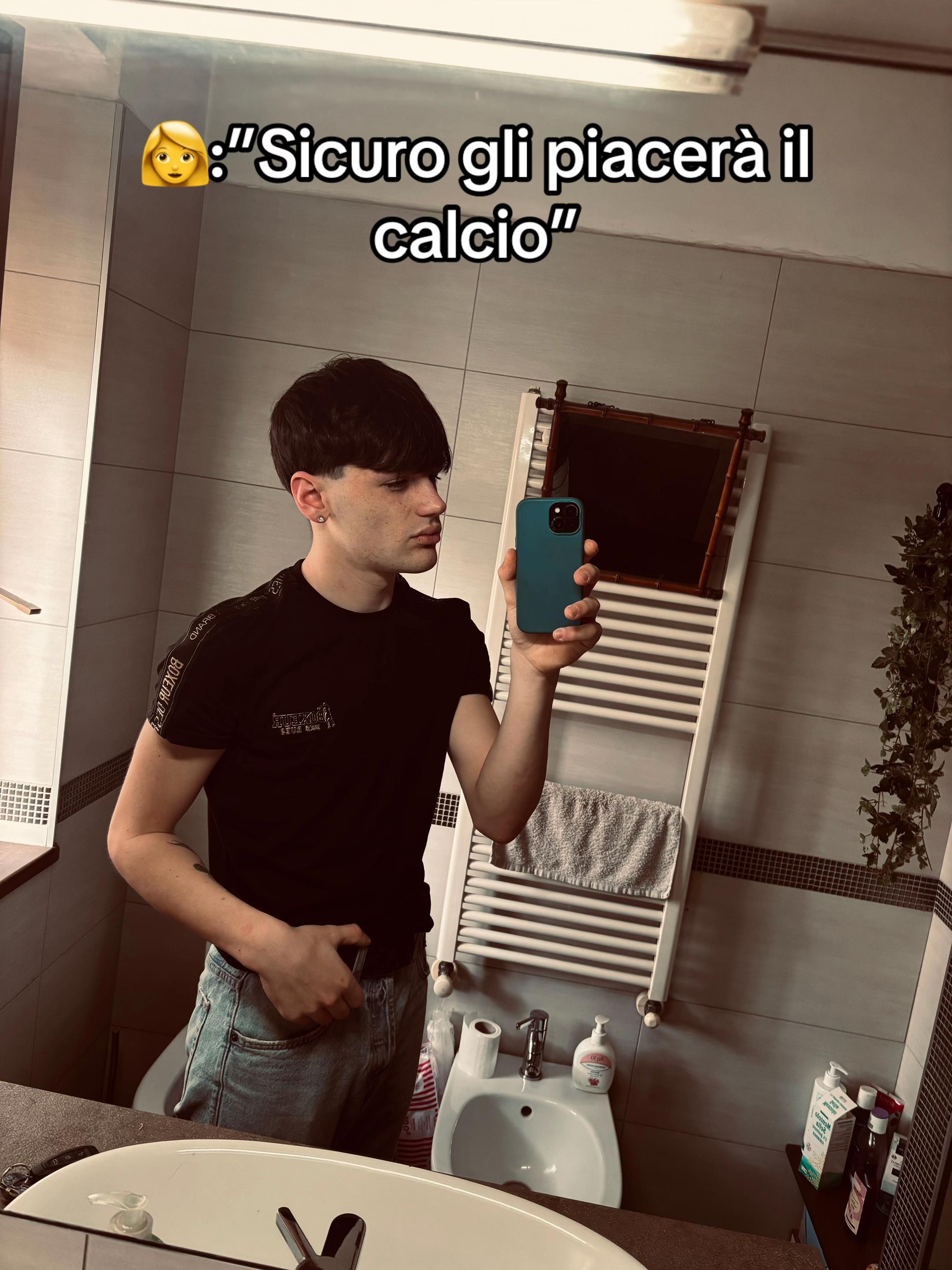 @👑